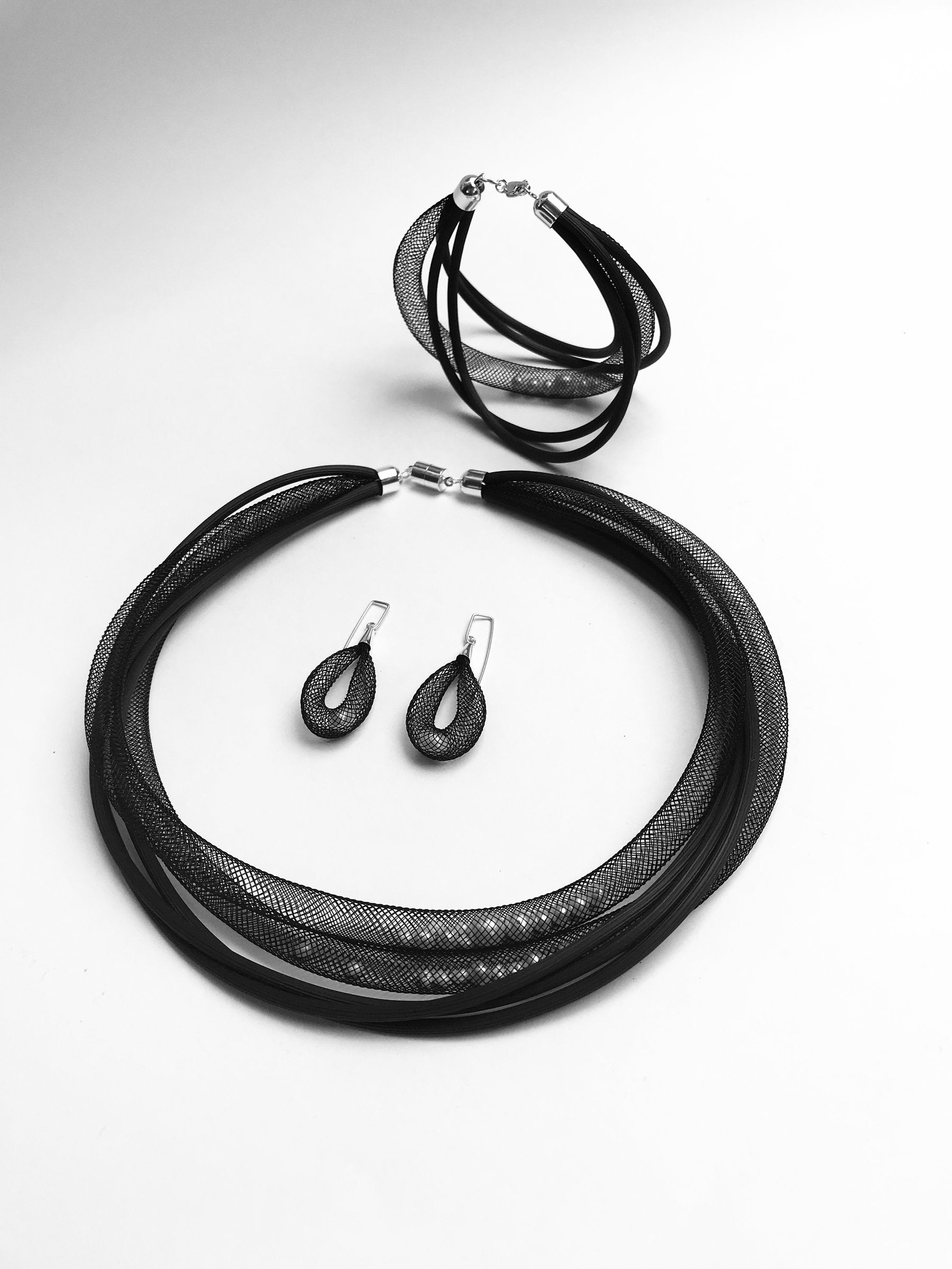 Textures and Pearls Necklace