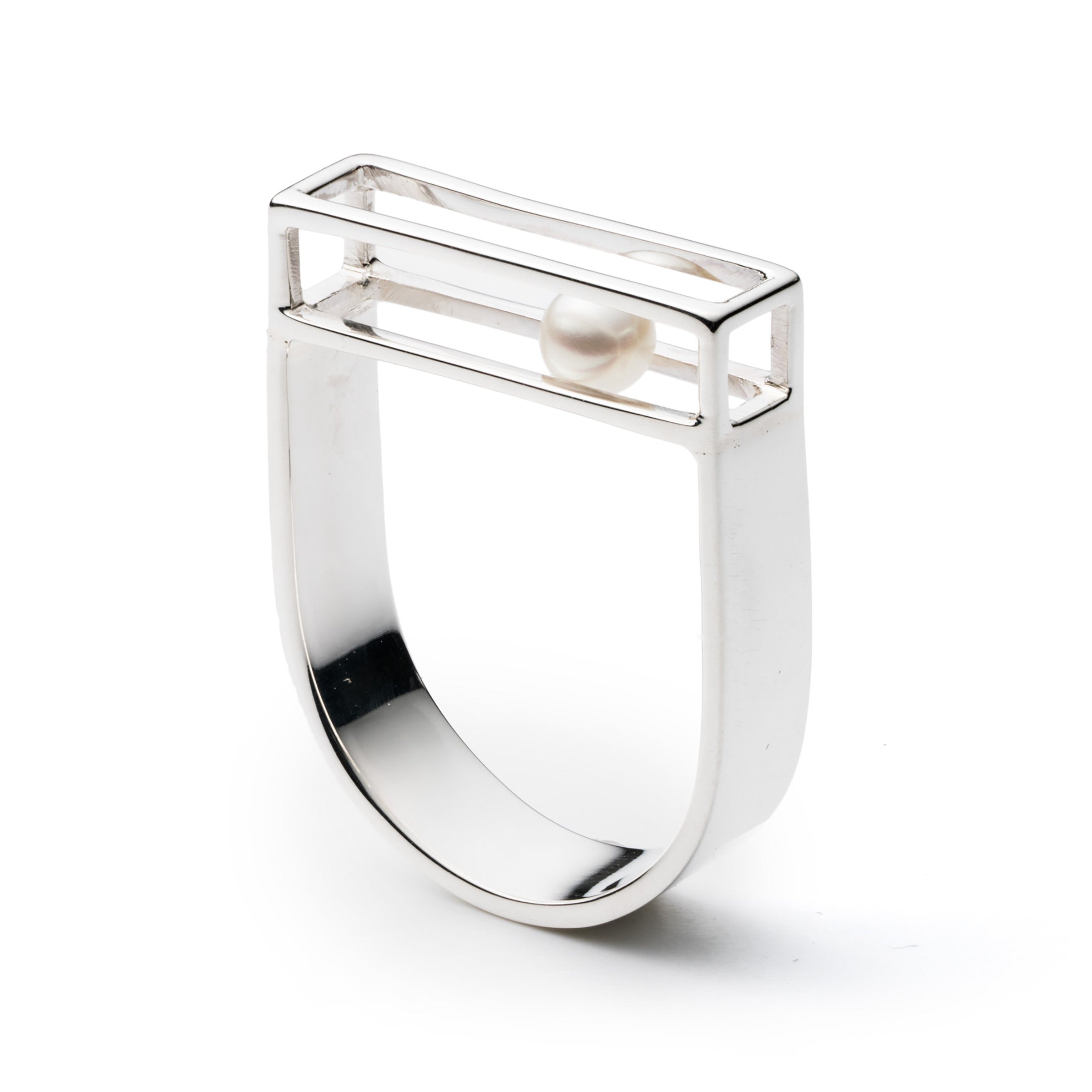 Horizontal Cage Ring