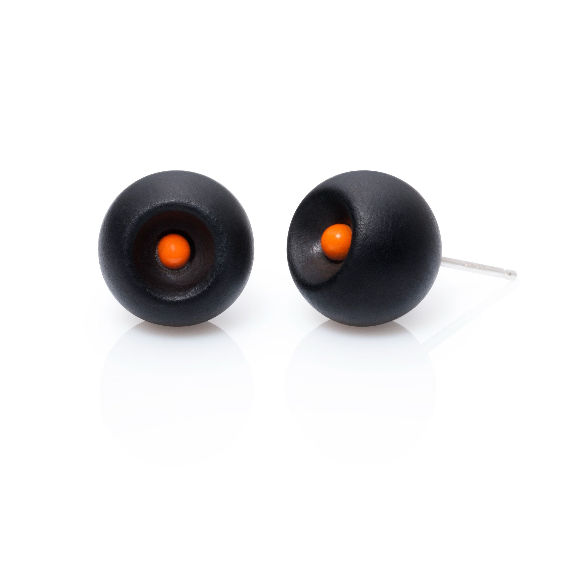 Nocte Studs
