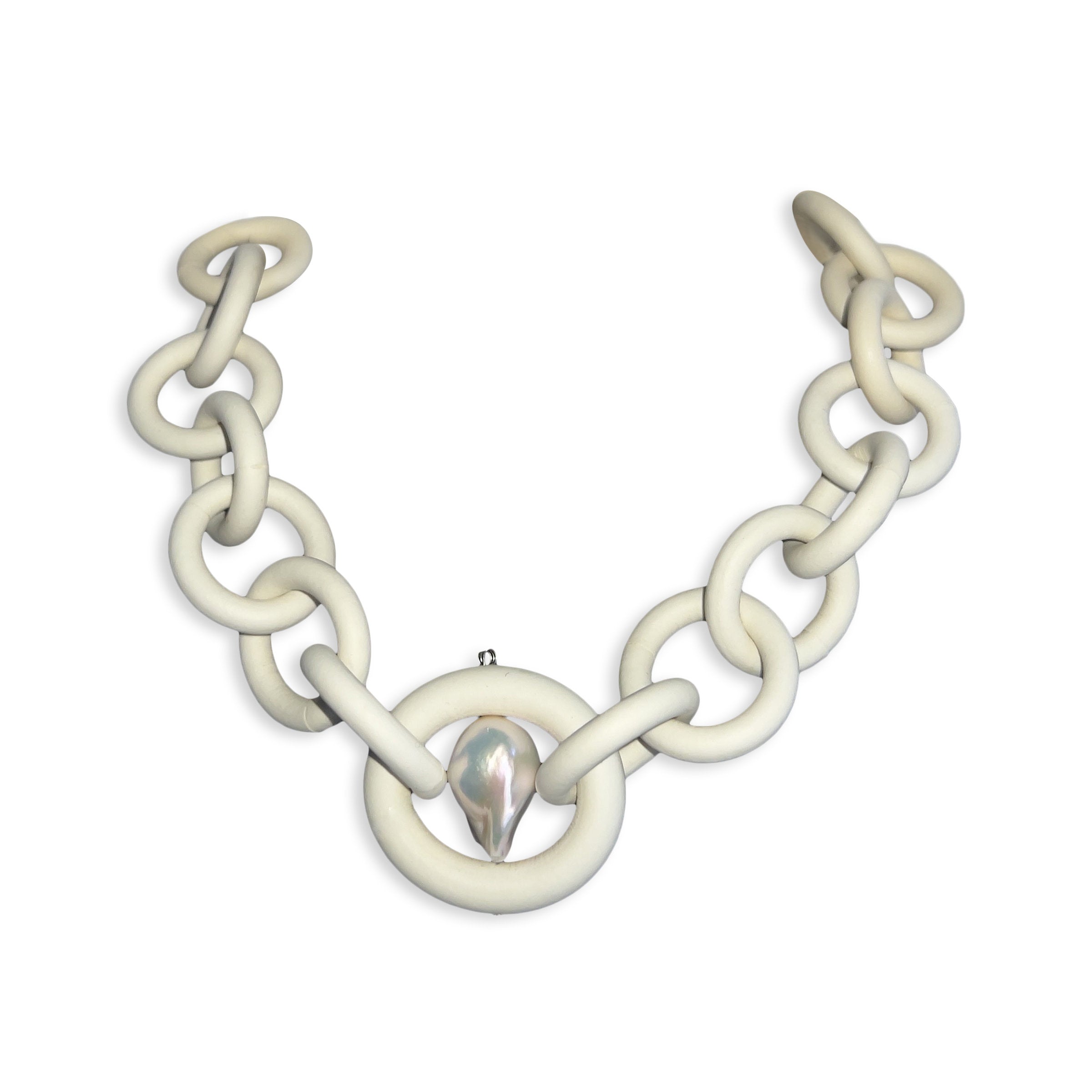 Strongest Link Pearl Necklace