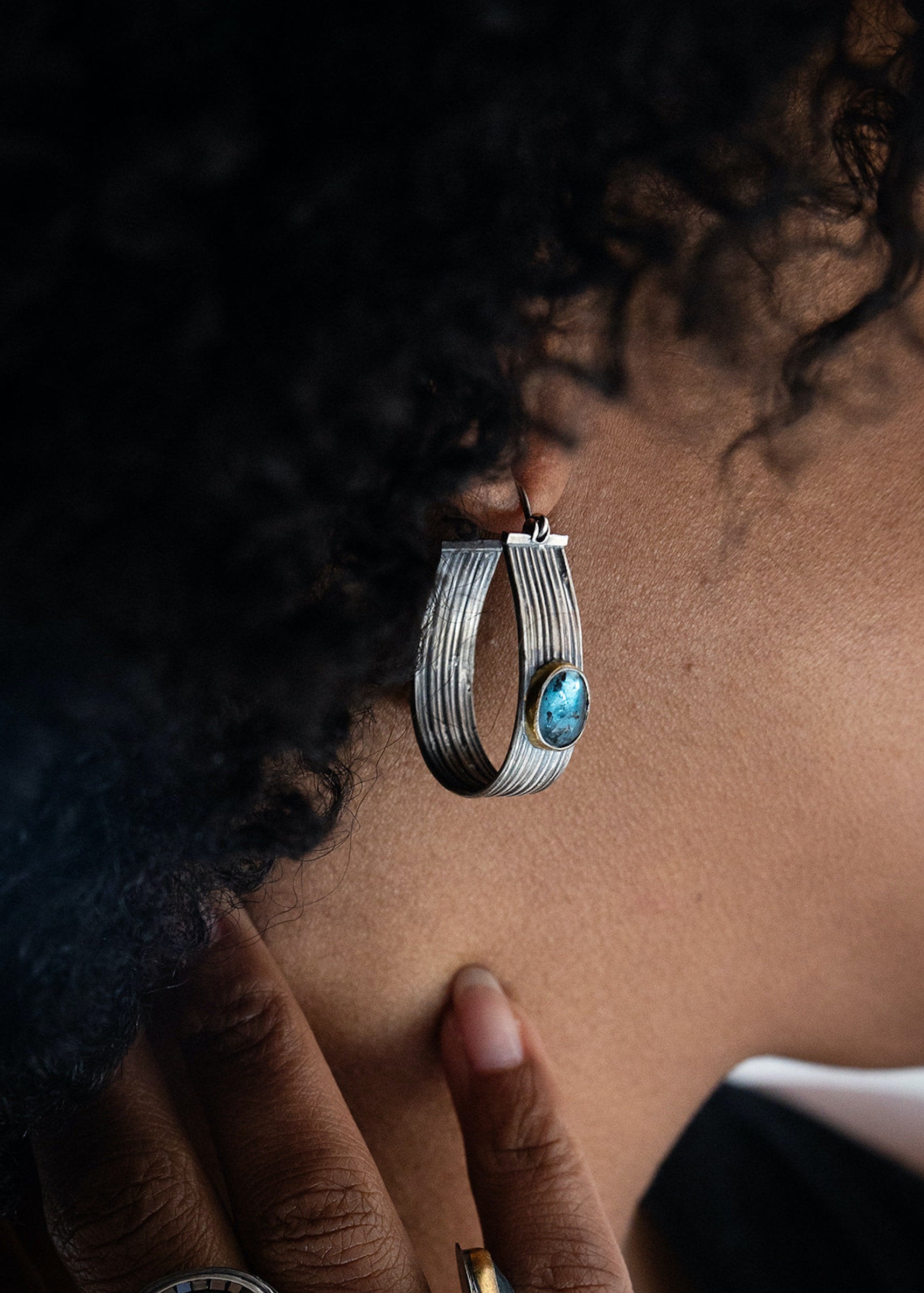 Ribbed Hoops with Kyanite