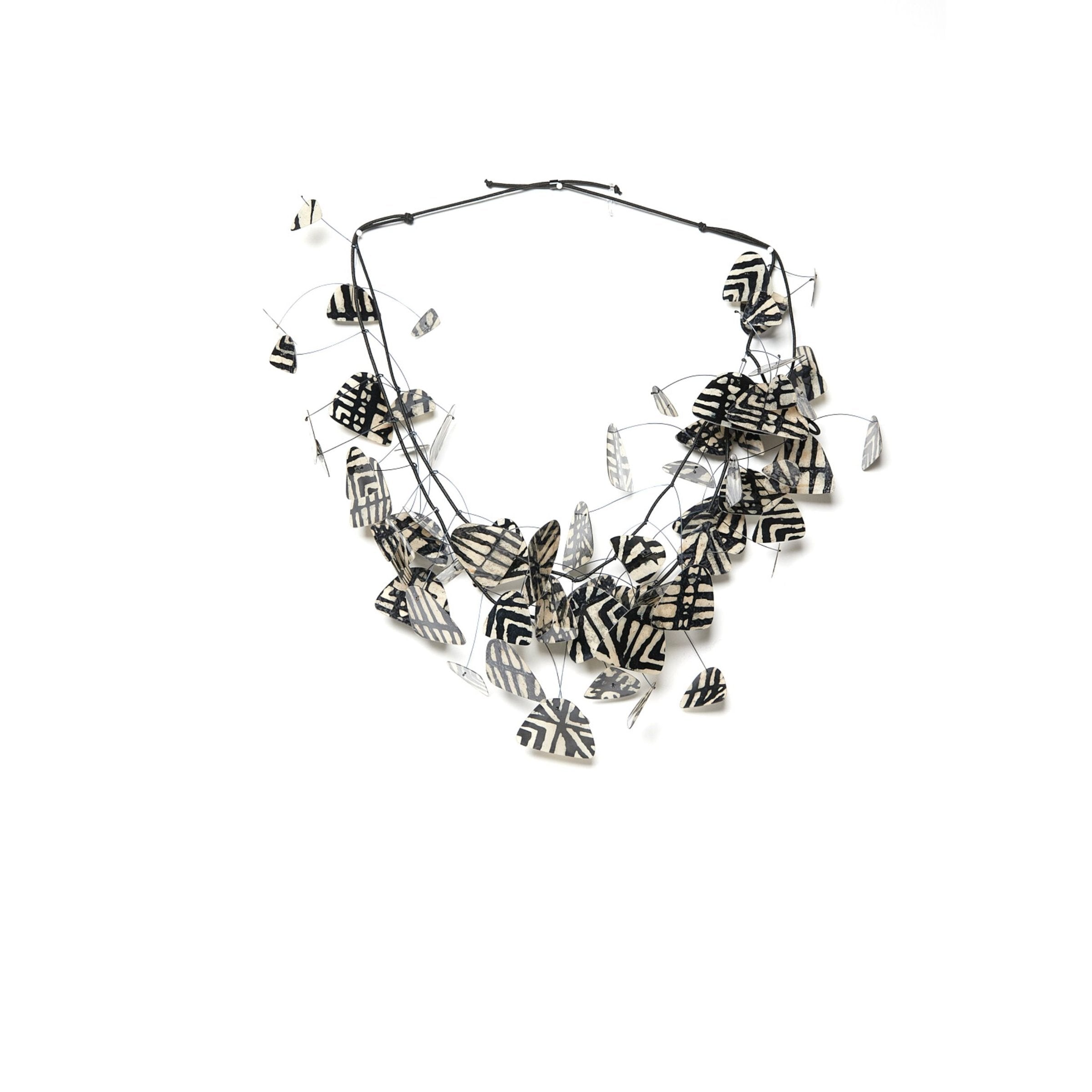 Batik Kinetic Necklace