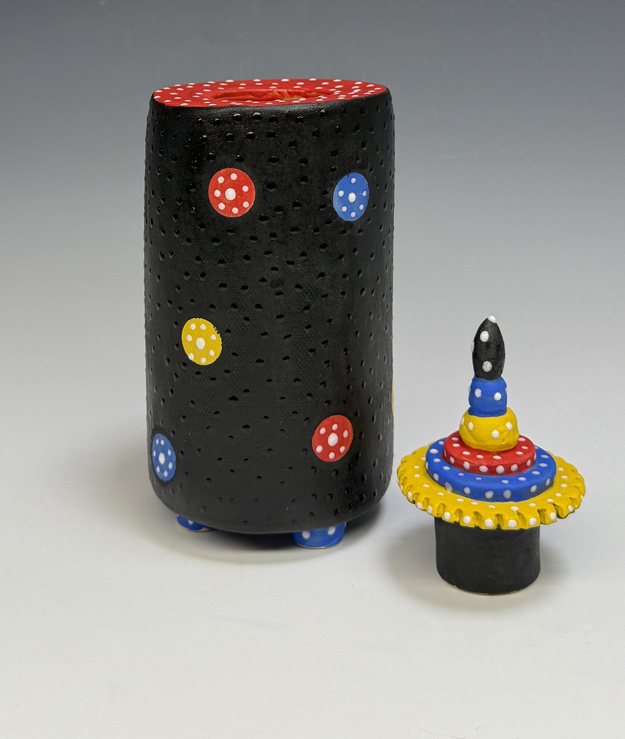 Primary Spot Container