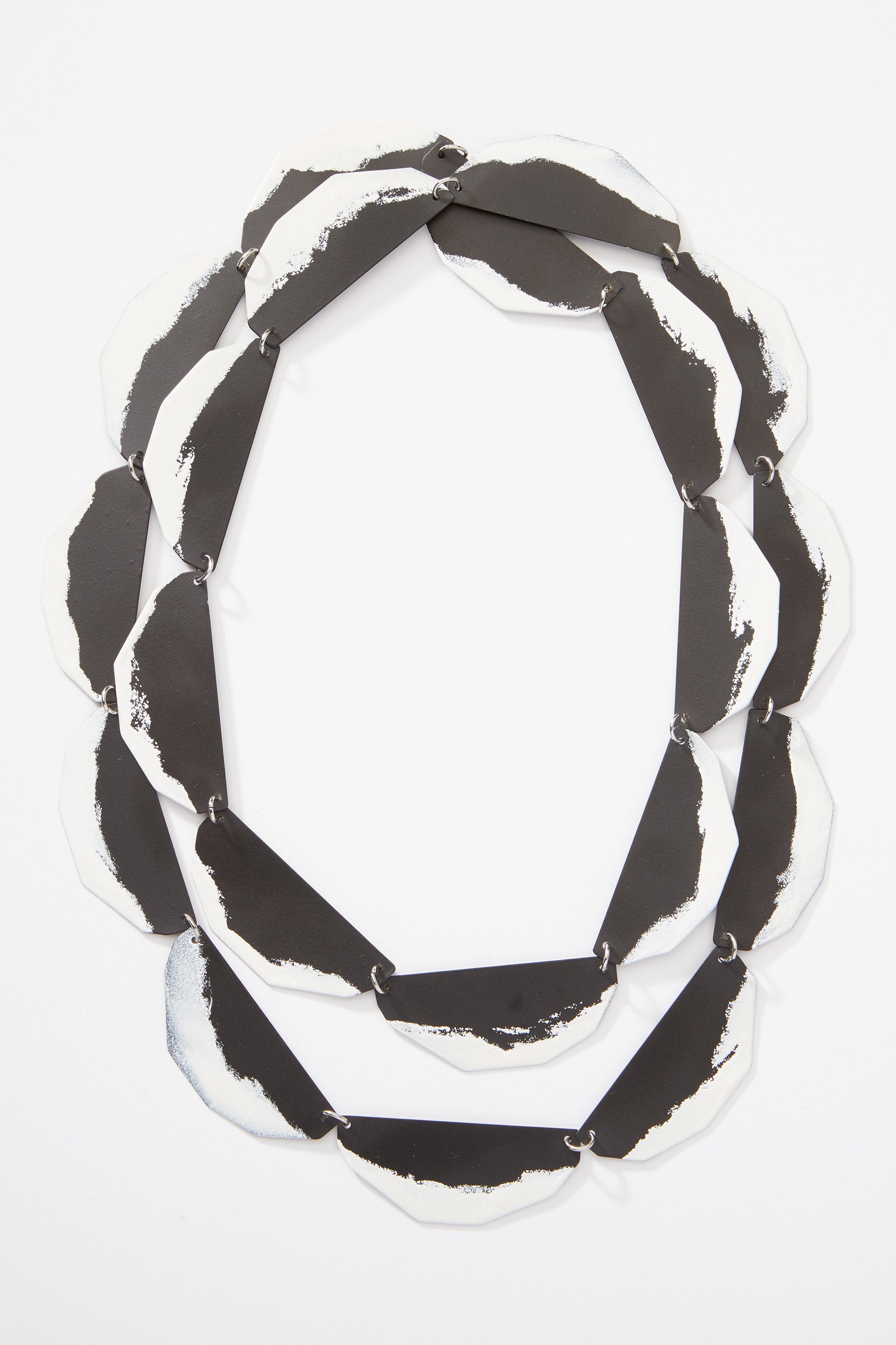 Edge Chain Necklace