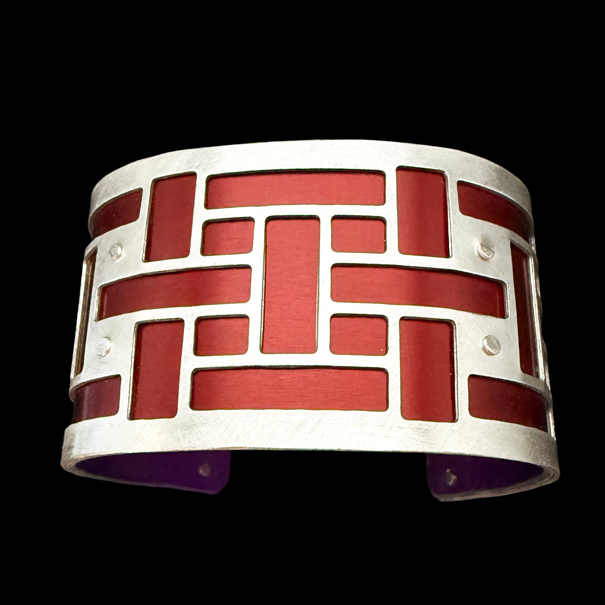 Weave Cuff in Medium
Dark Red
