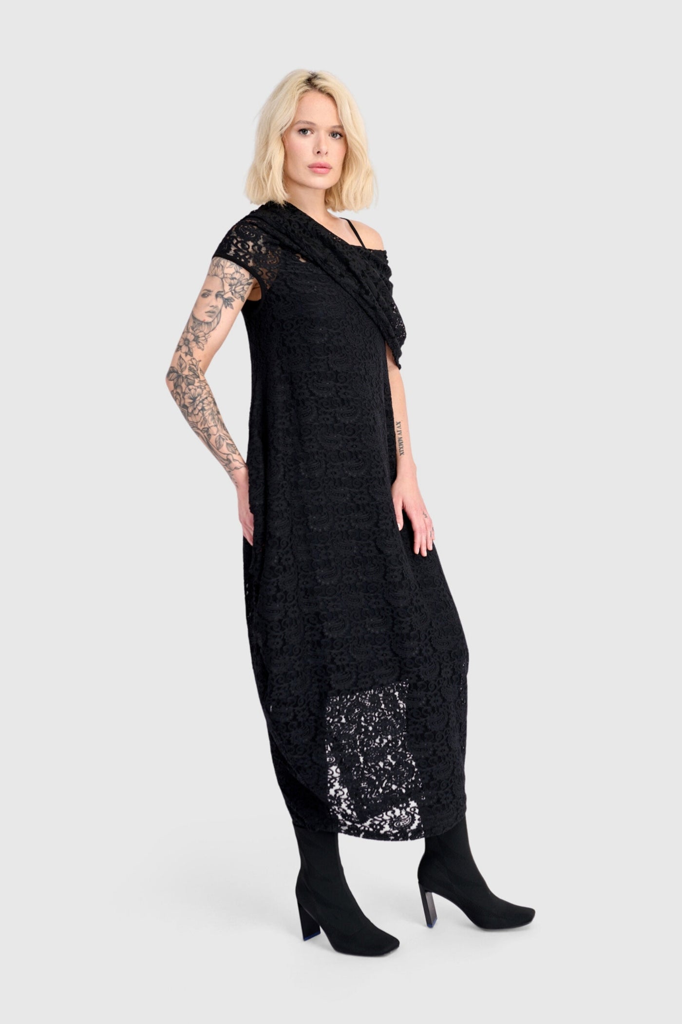Savoir Lace Maxi Dress