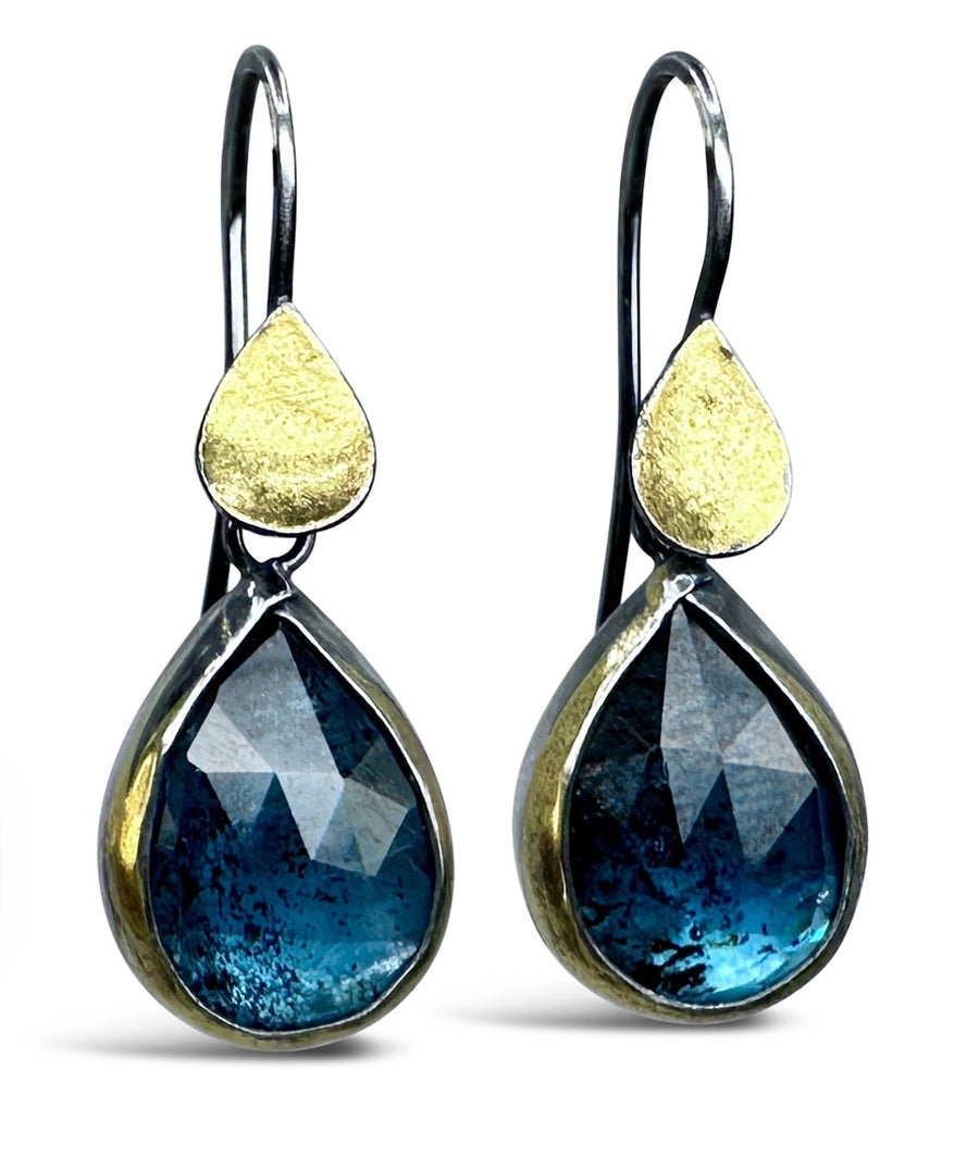 teal blue kyanite