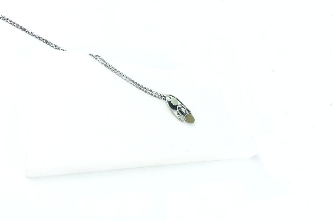Magnetic Field Necklace I