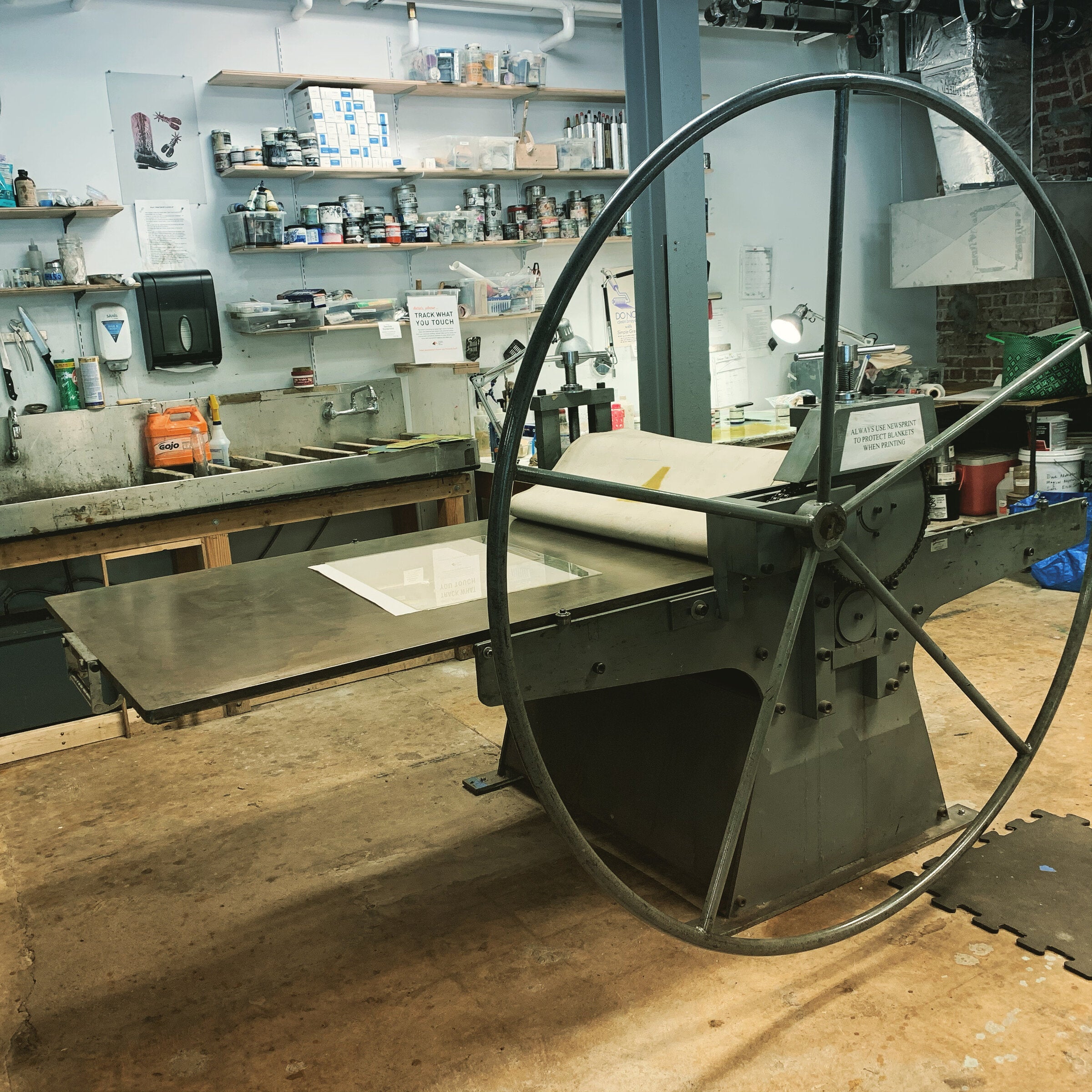 Artist's french tool press