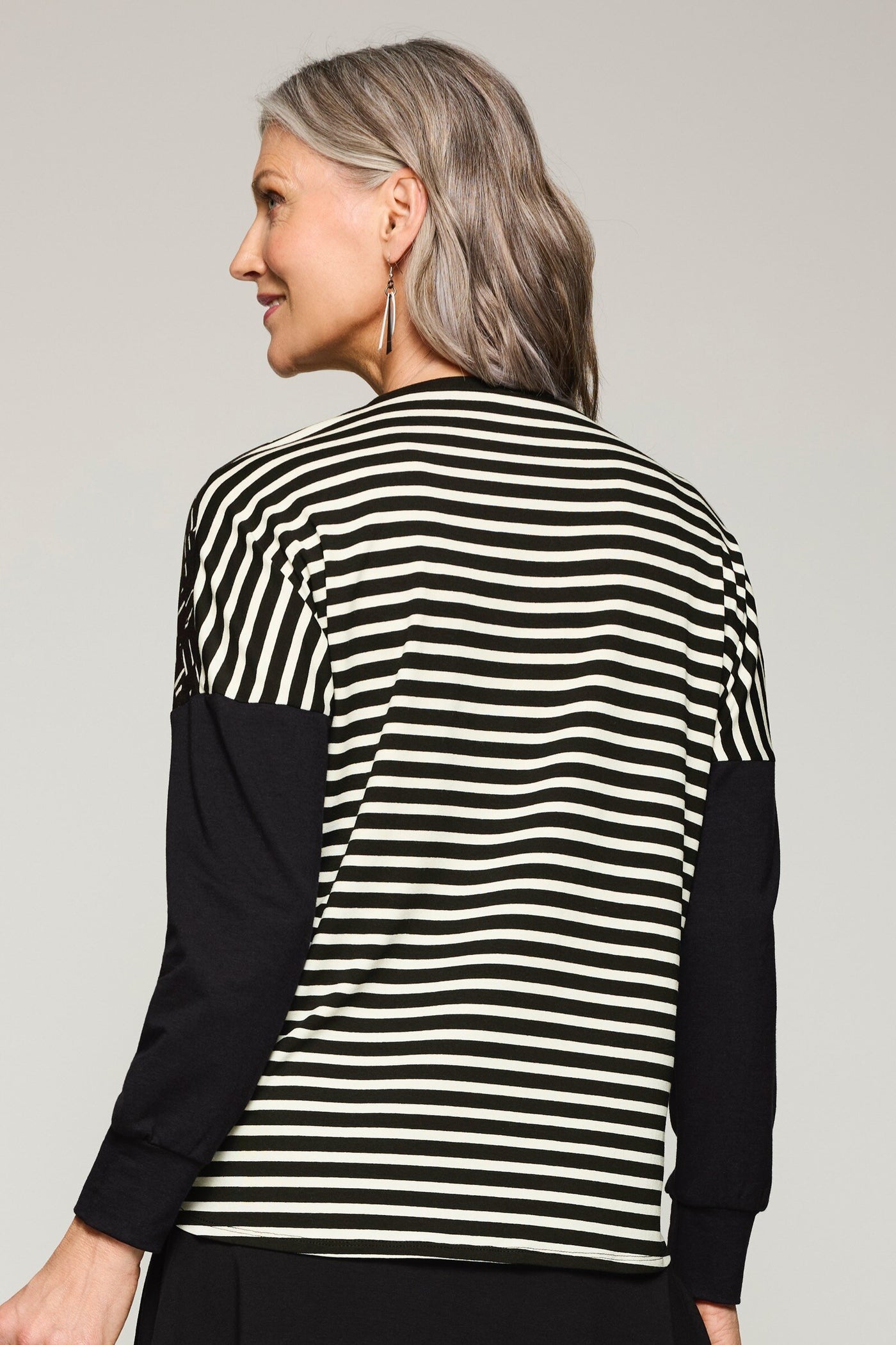 Black/White Folded Paper Print/Black Stripe