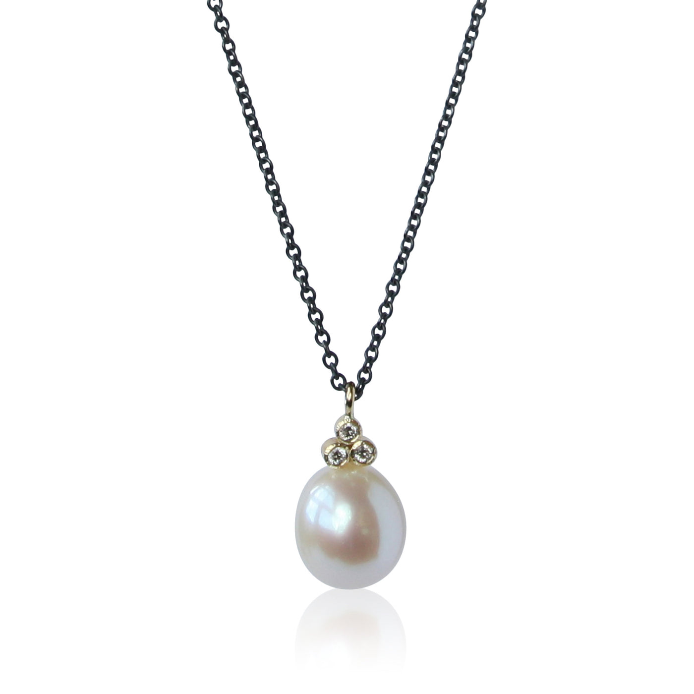 Pearl Drop Pendant Necklace with Three Diamond Cluster
