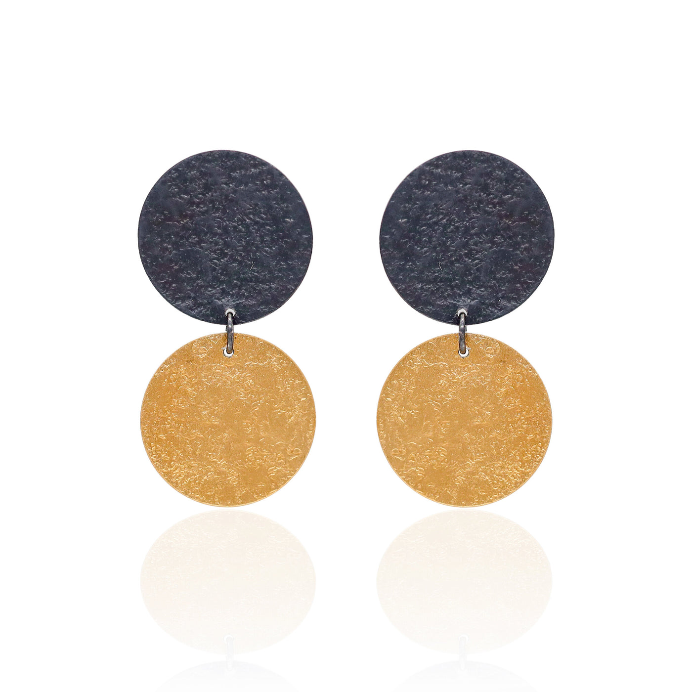 Oxidized Silver | Photo by Iseegems