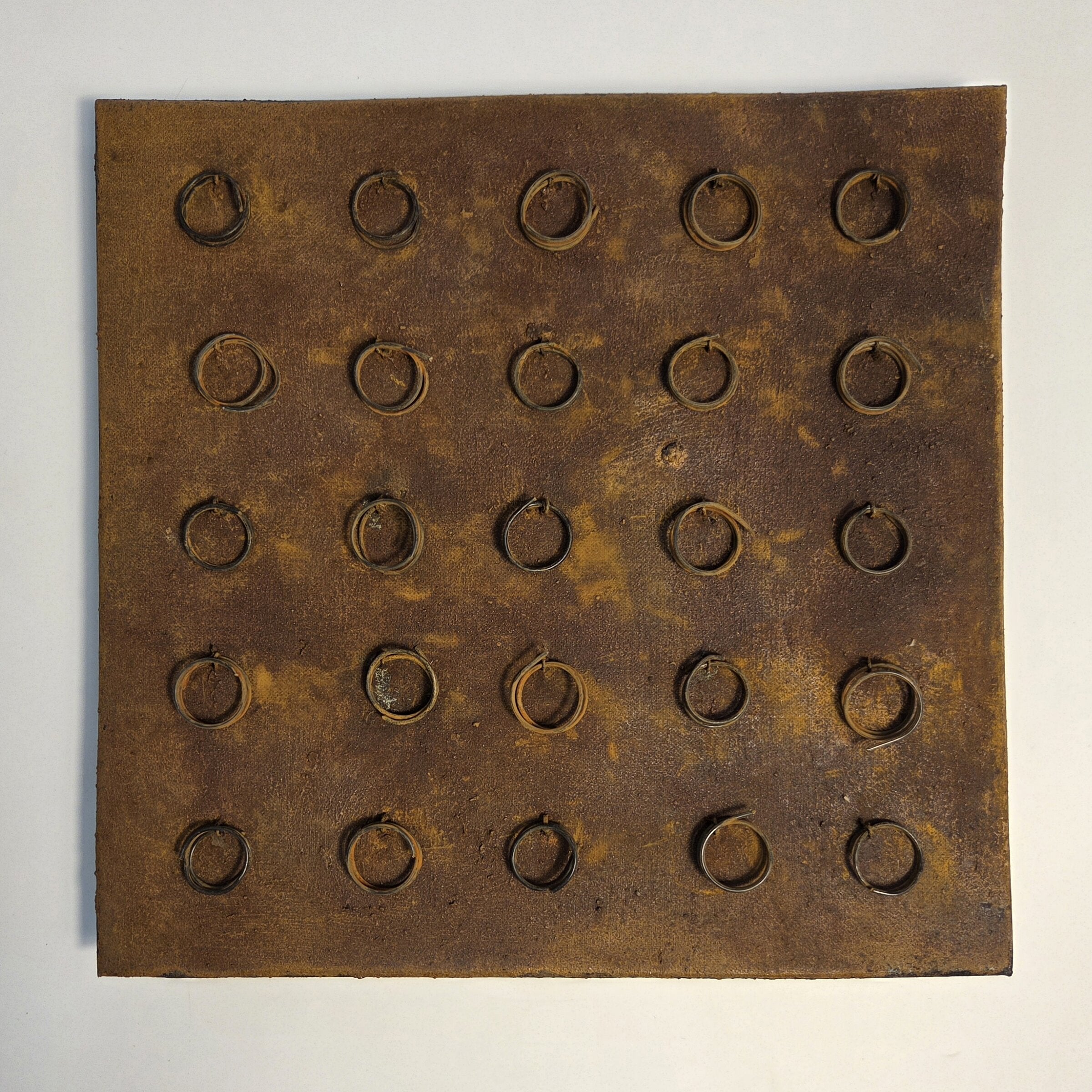 rusted rings