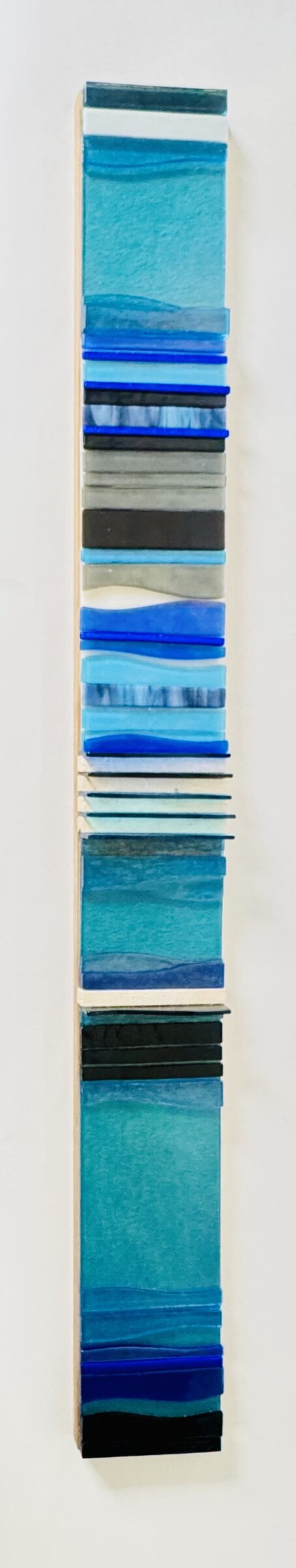 Mosaic Ivory Blue Wall Band VII