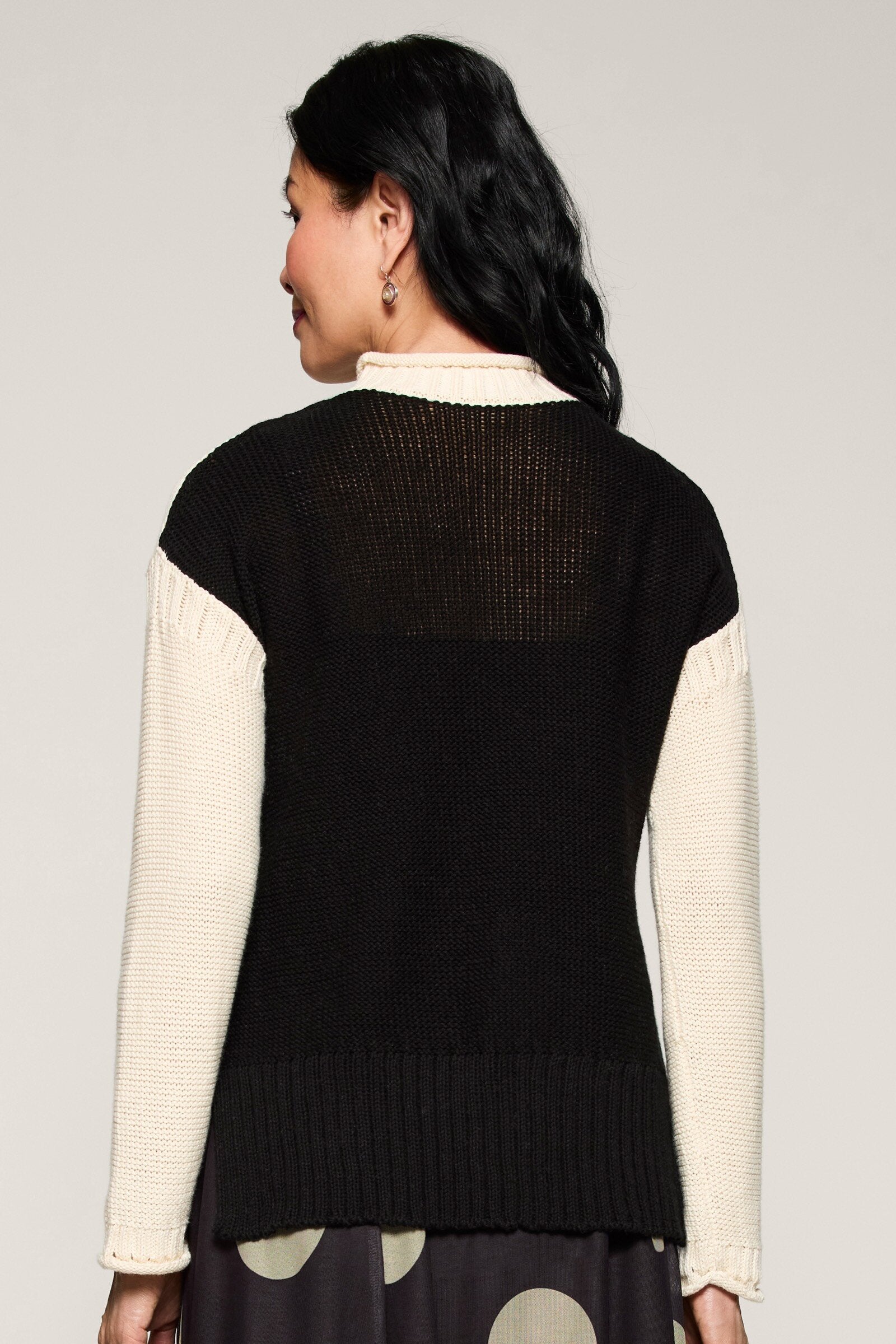 Ivory/Black
