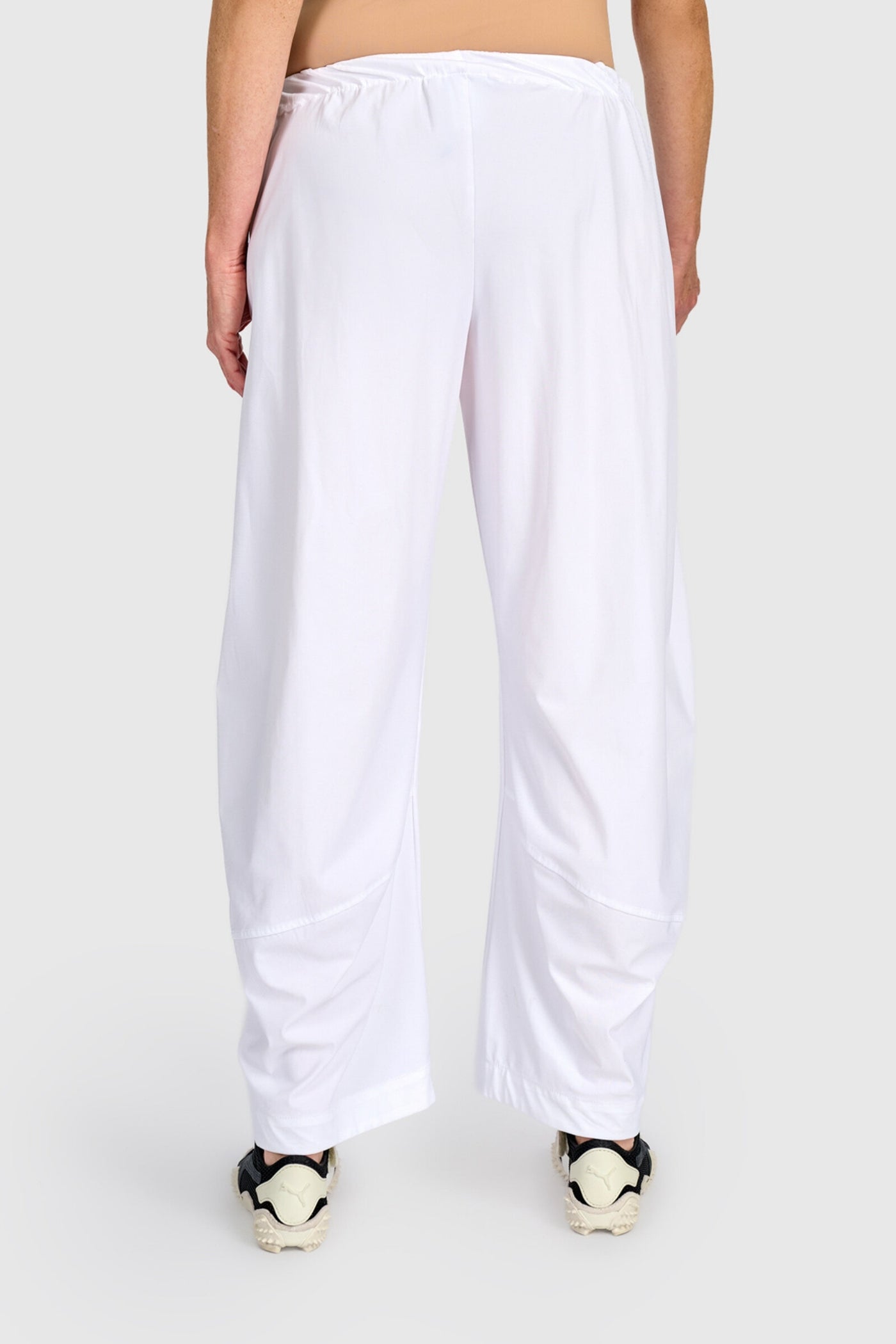 Essential Tek Slim Barrel Pant