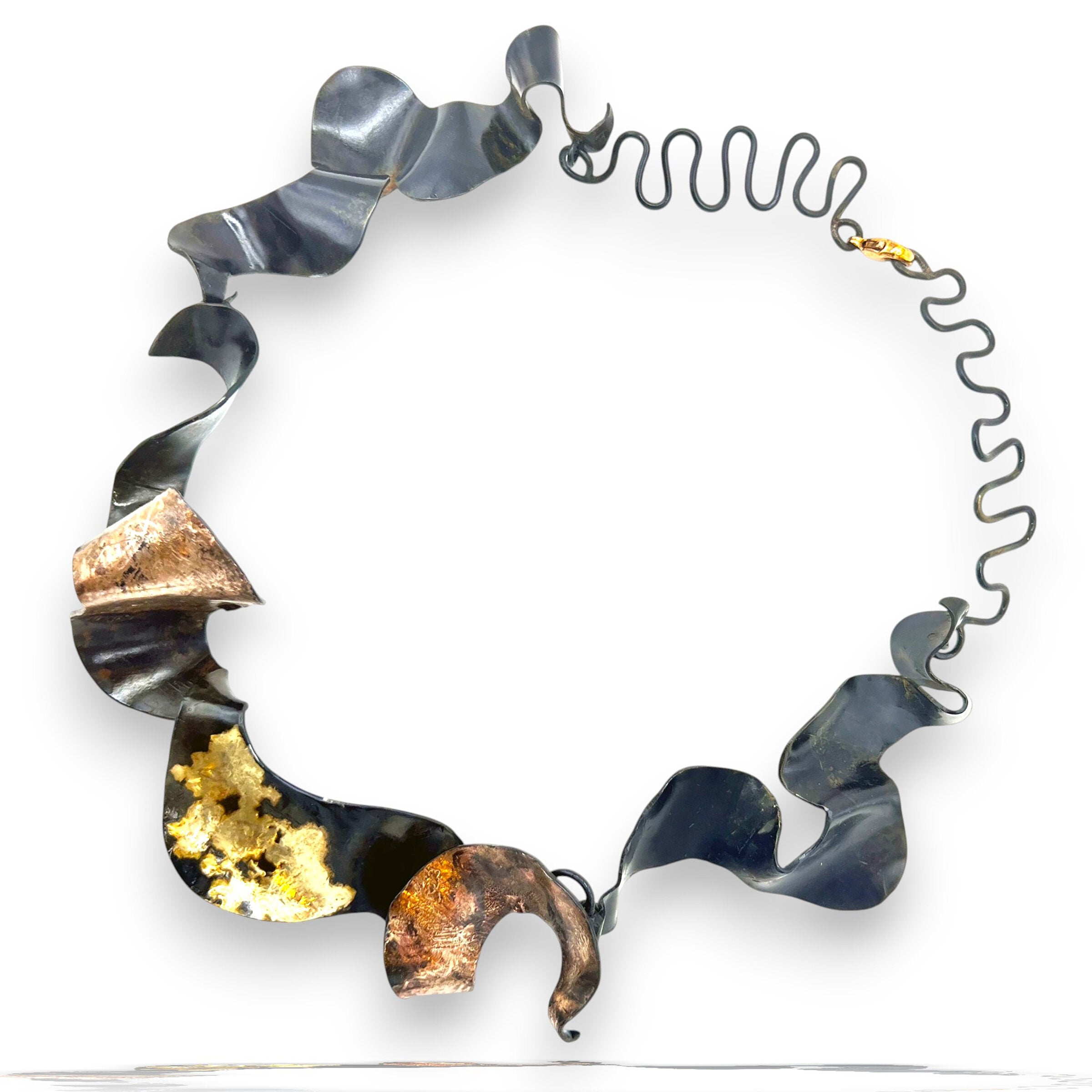 Detour Neckpiece