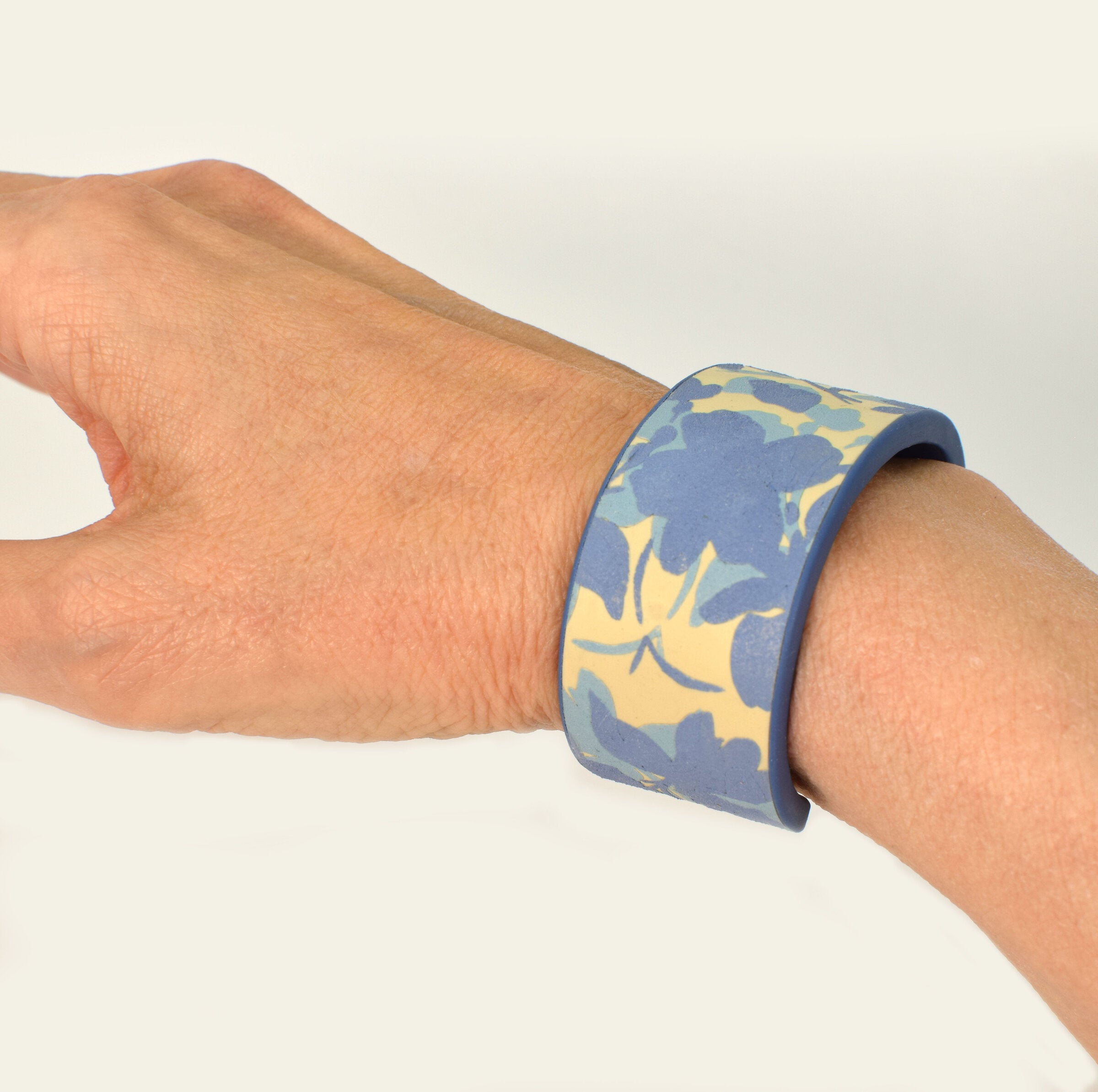 Maxfield Parrish cuff