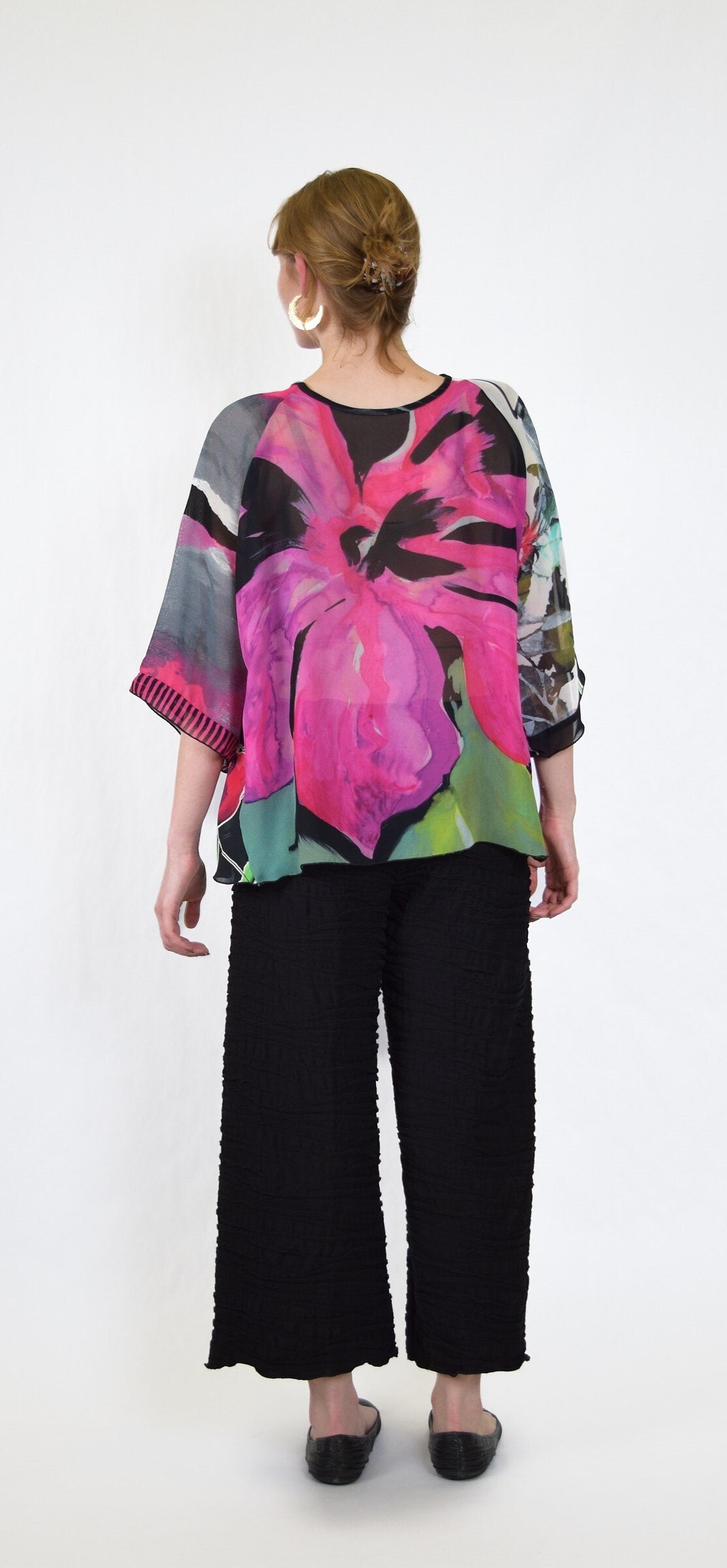 Graphic Turnaround Top
