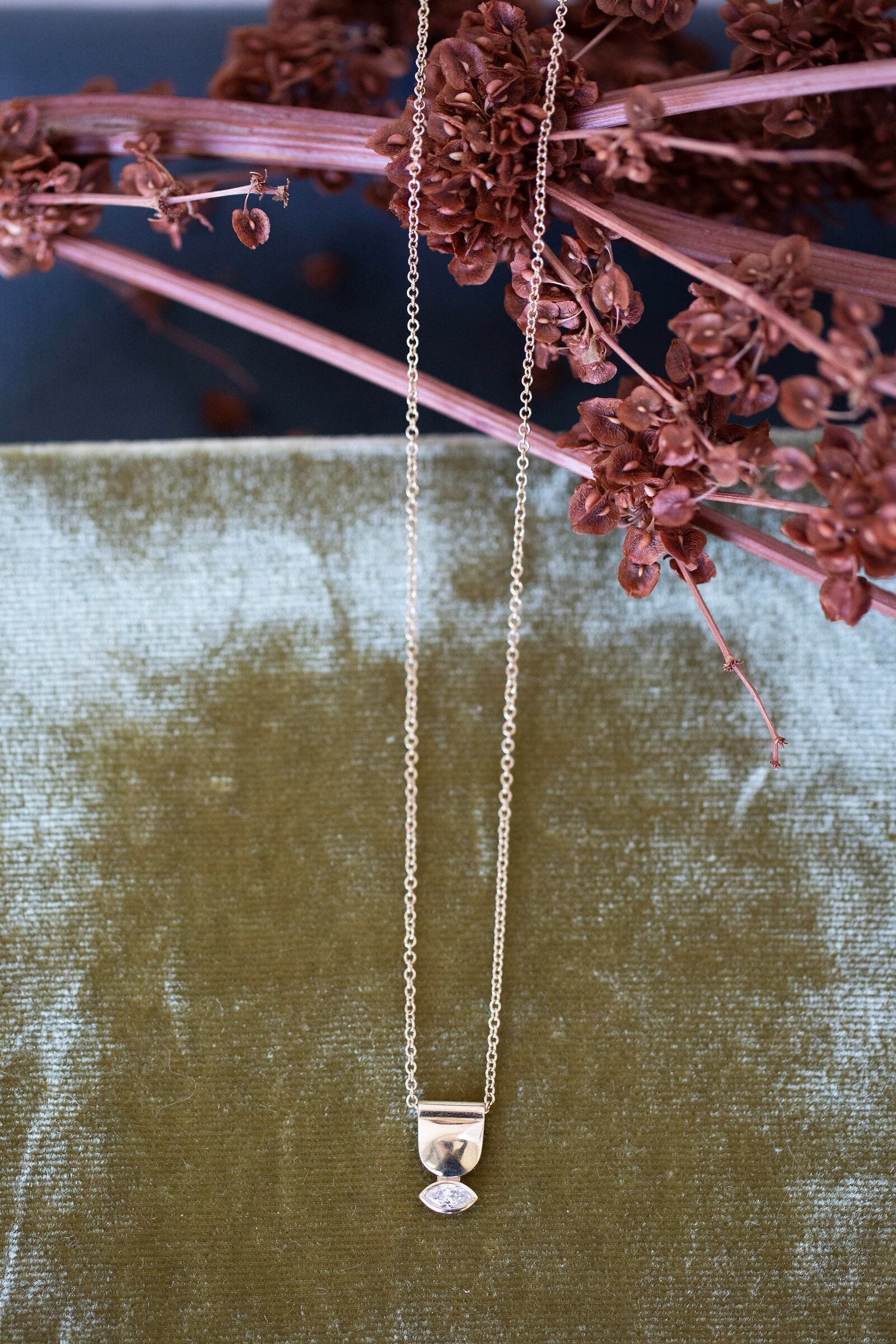 Recycled White Diamond Rhea Necklace
