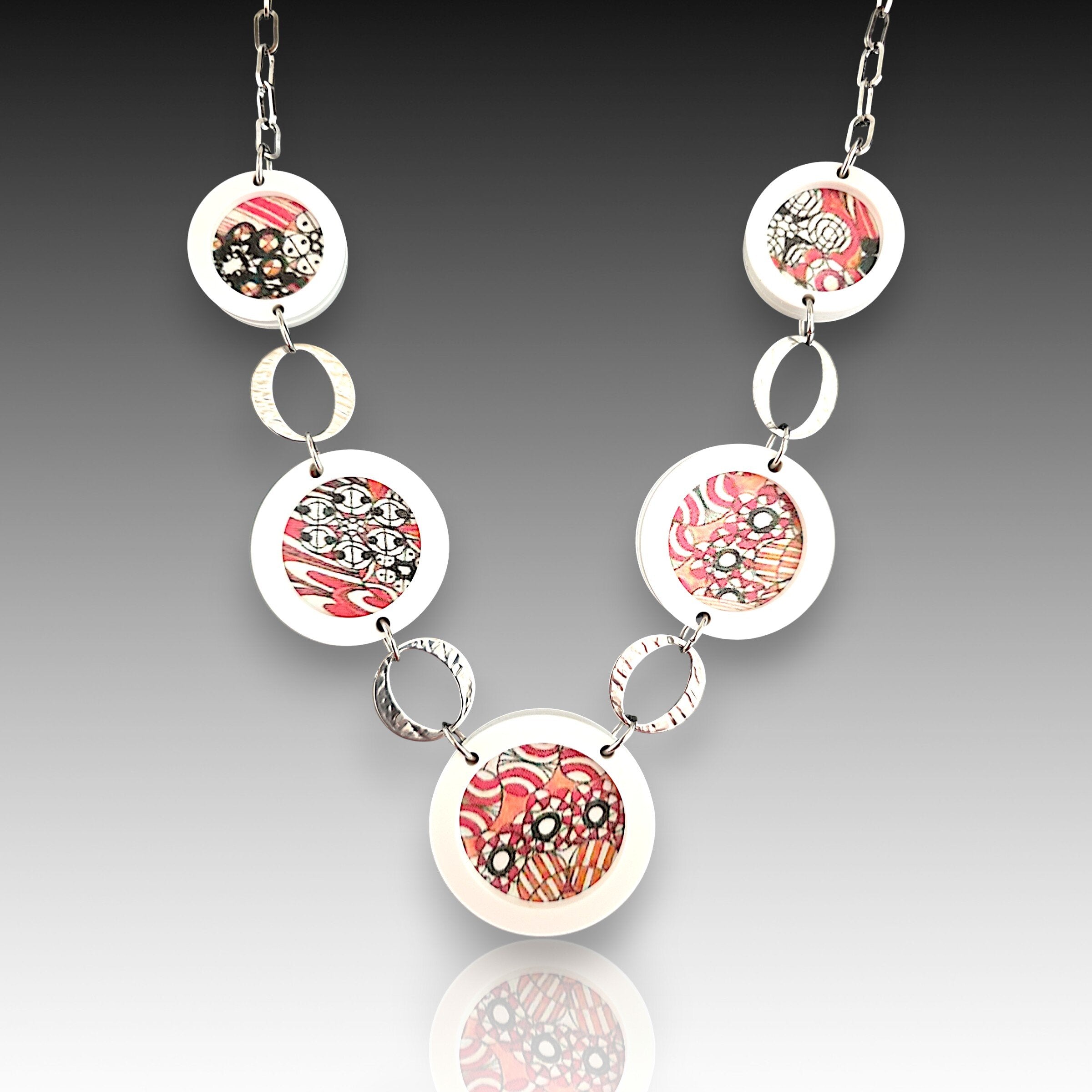 Pulse Pattern Necklace