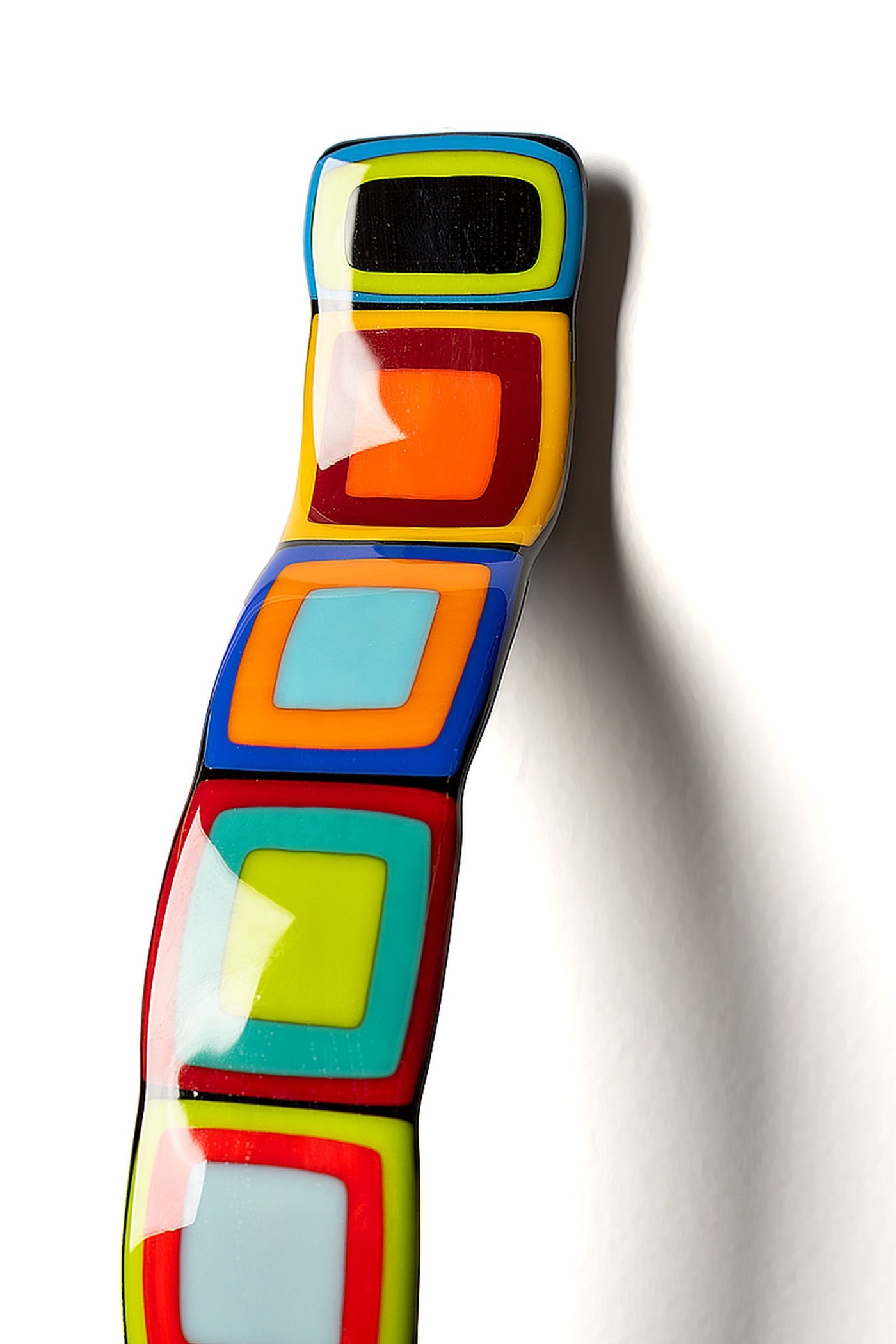 Carnival Story Pole Wall Wave With Colored Centers