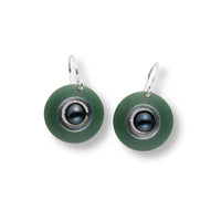 green with black pearl