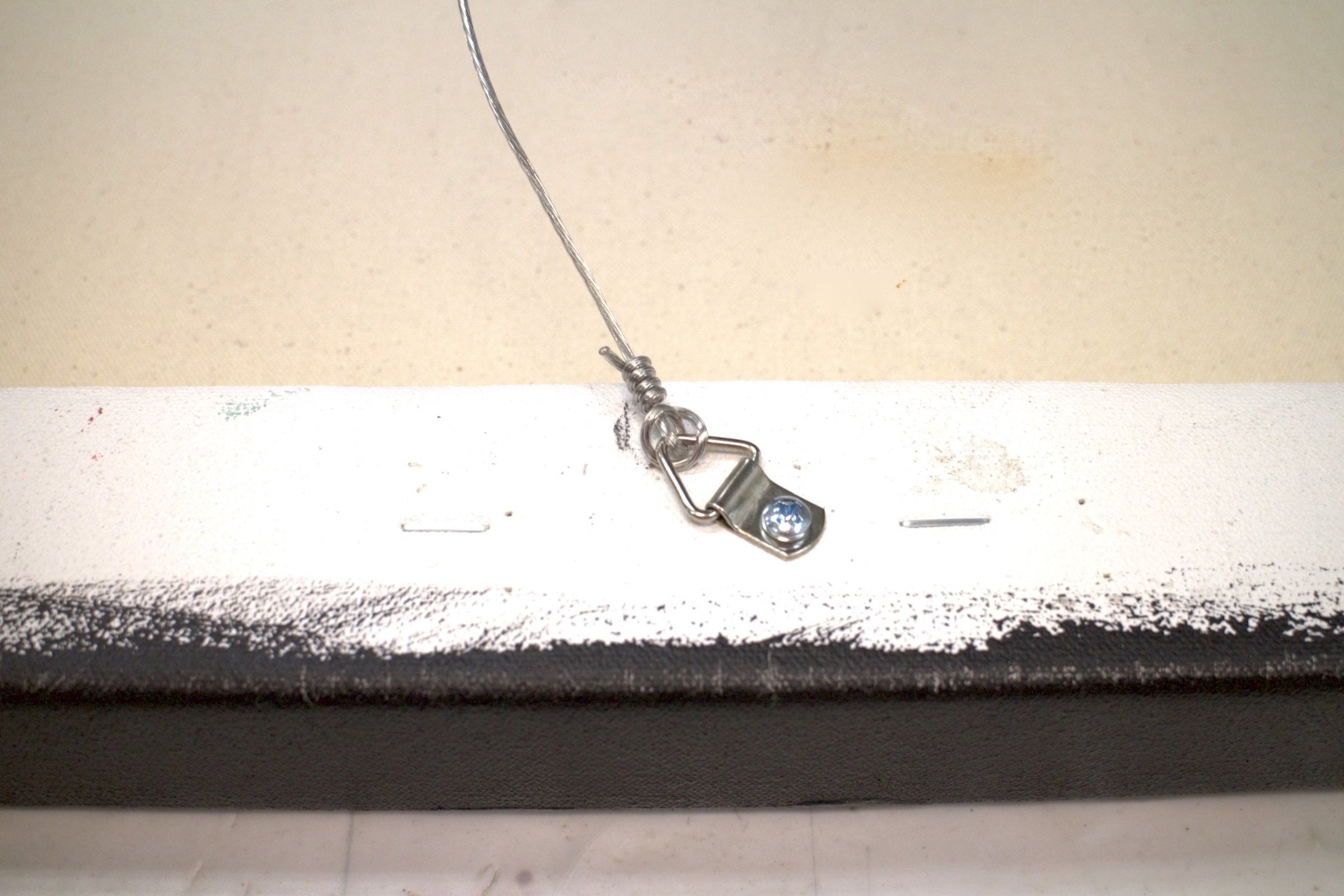 Backing hanging mechanism