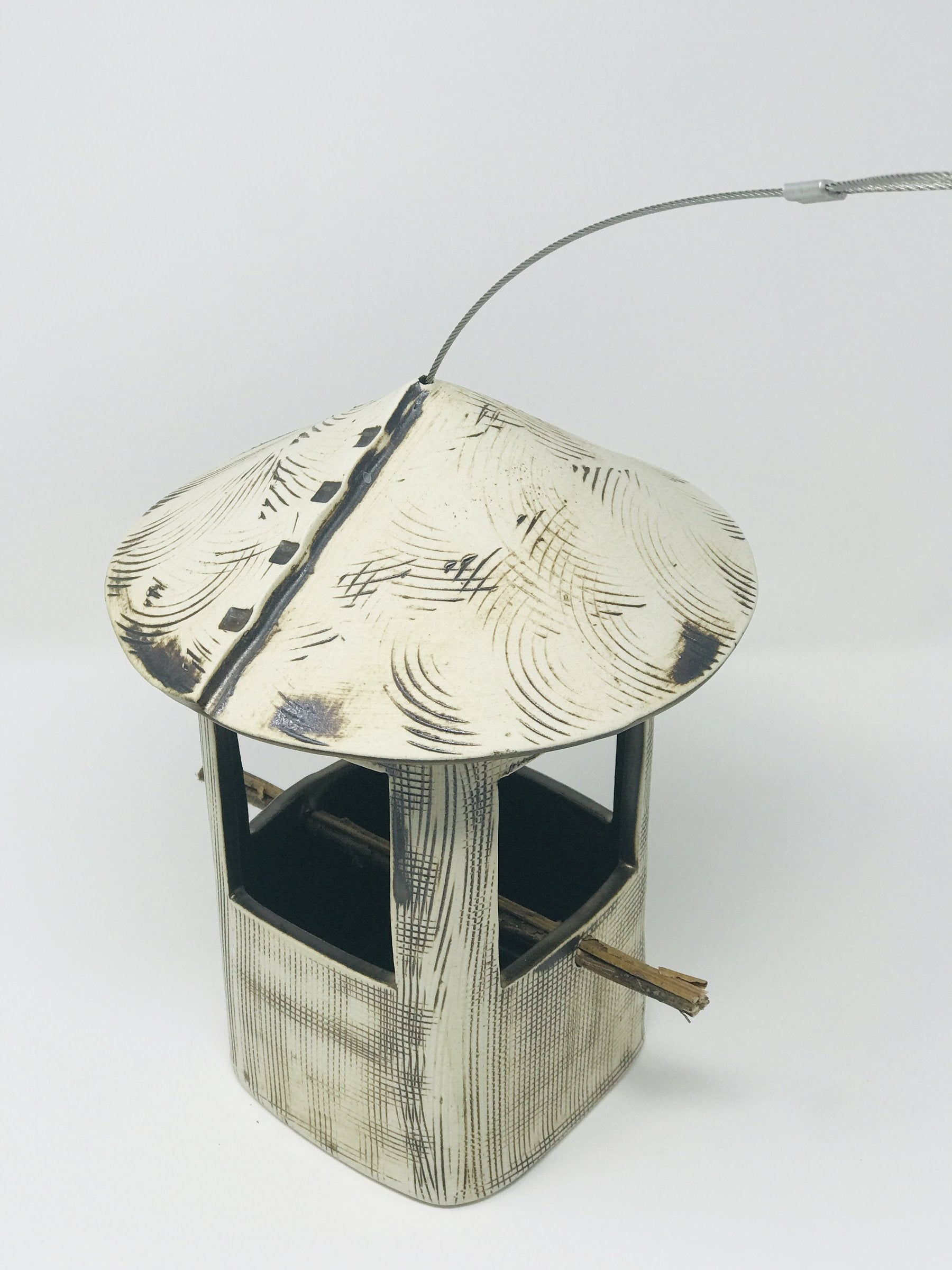 Textured Bird Feeder