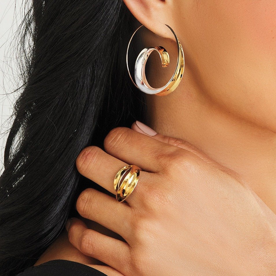 Two Leaves Ring