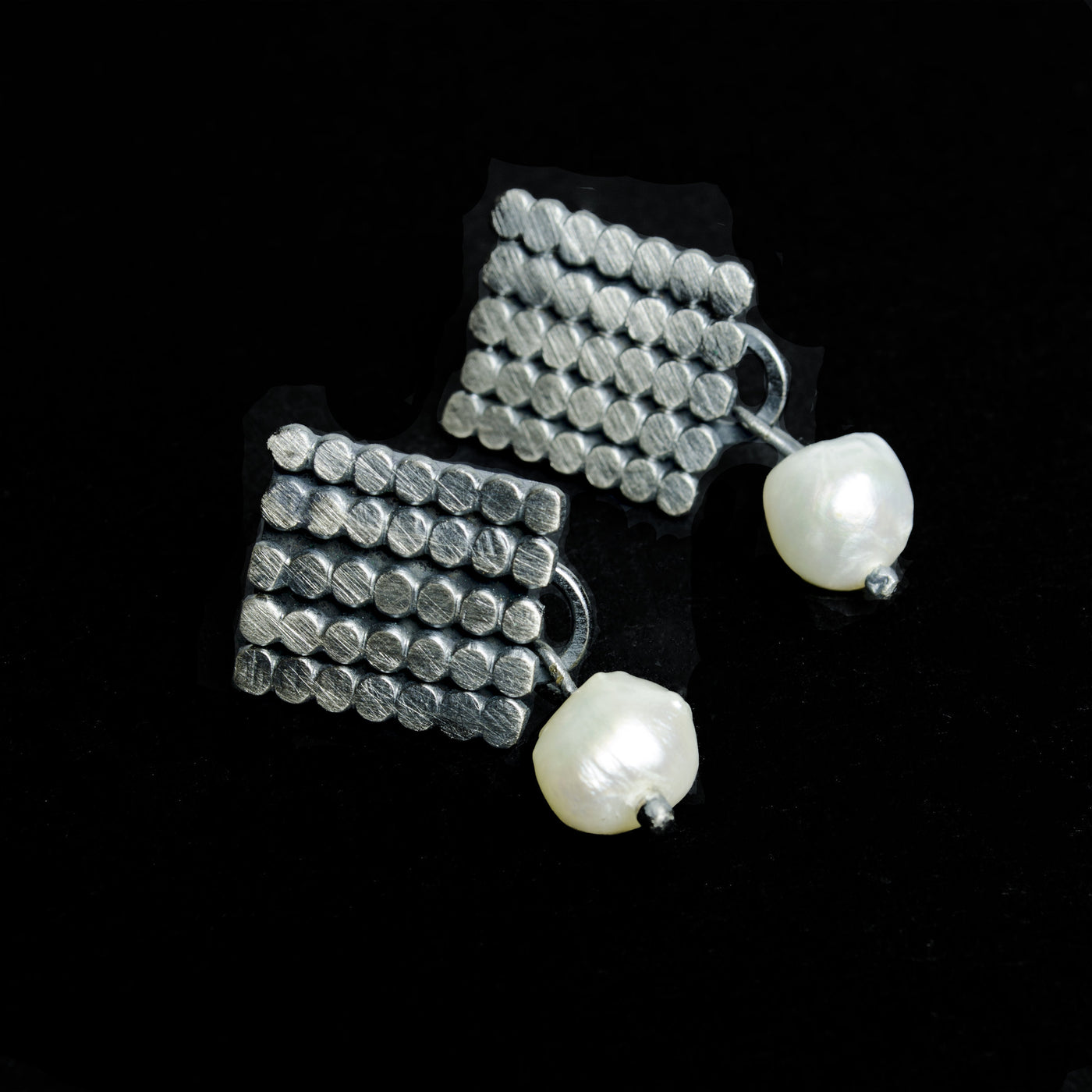 Mod Dot Earrings