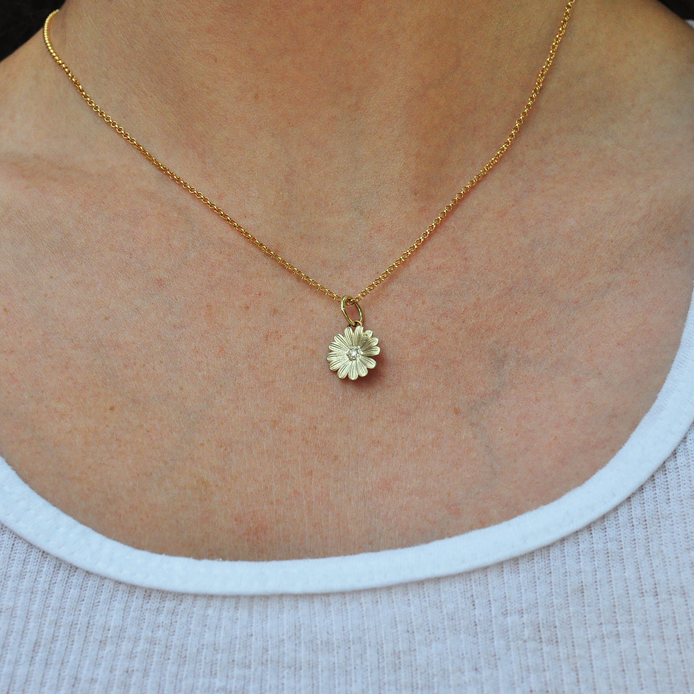 Daisy Pendant