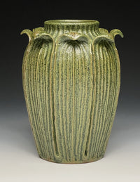 Curled Leaf Vessel