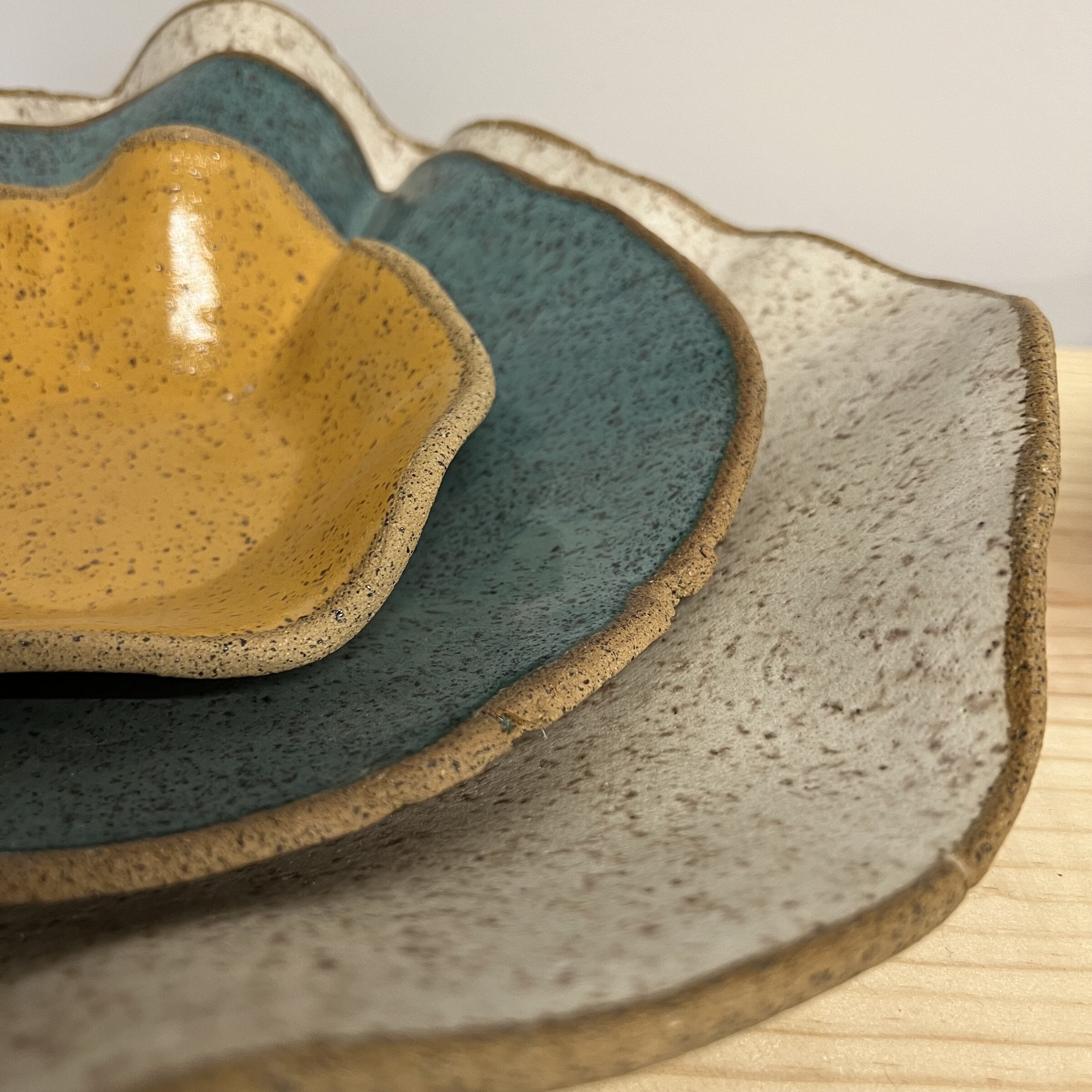 Ruffle Bowl Set