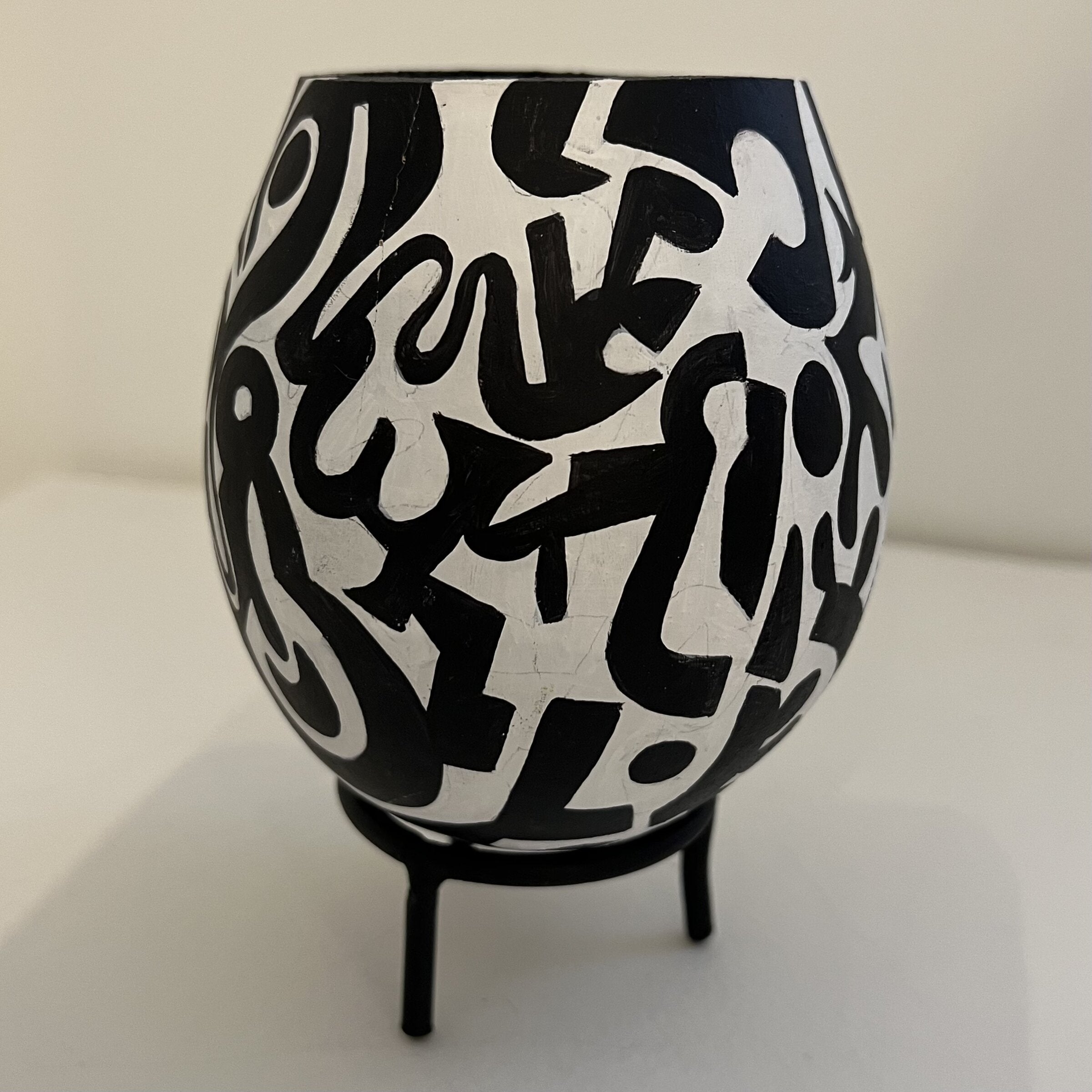 Mini Black and White