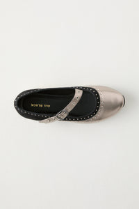 Loren Sneaker