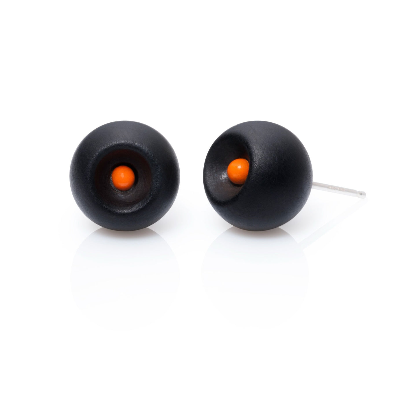 Nocte Studs