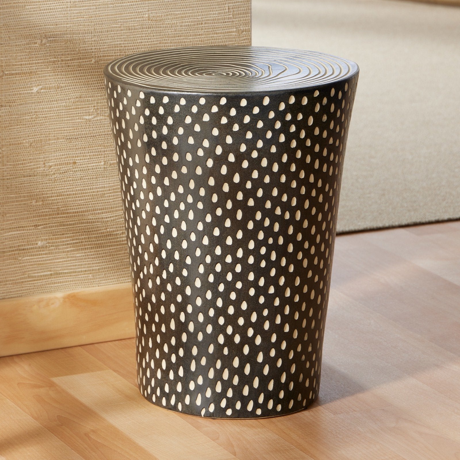 Black and White Table
