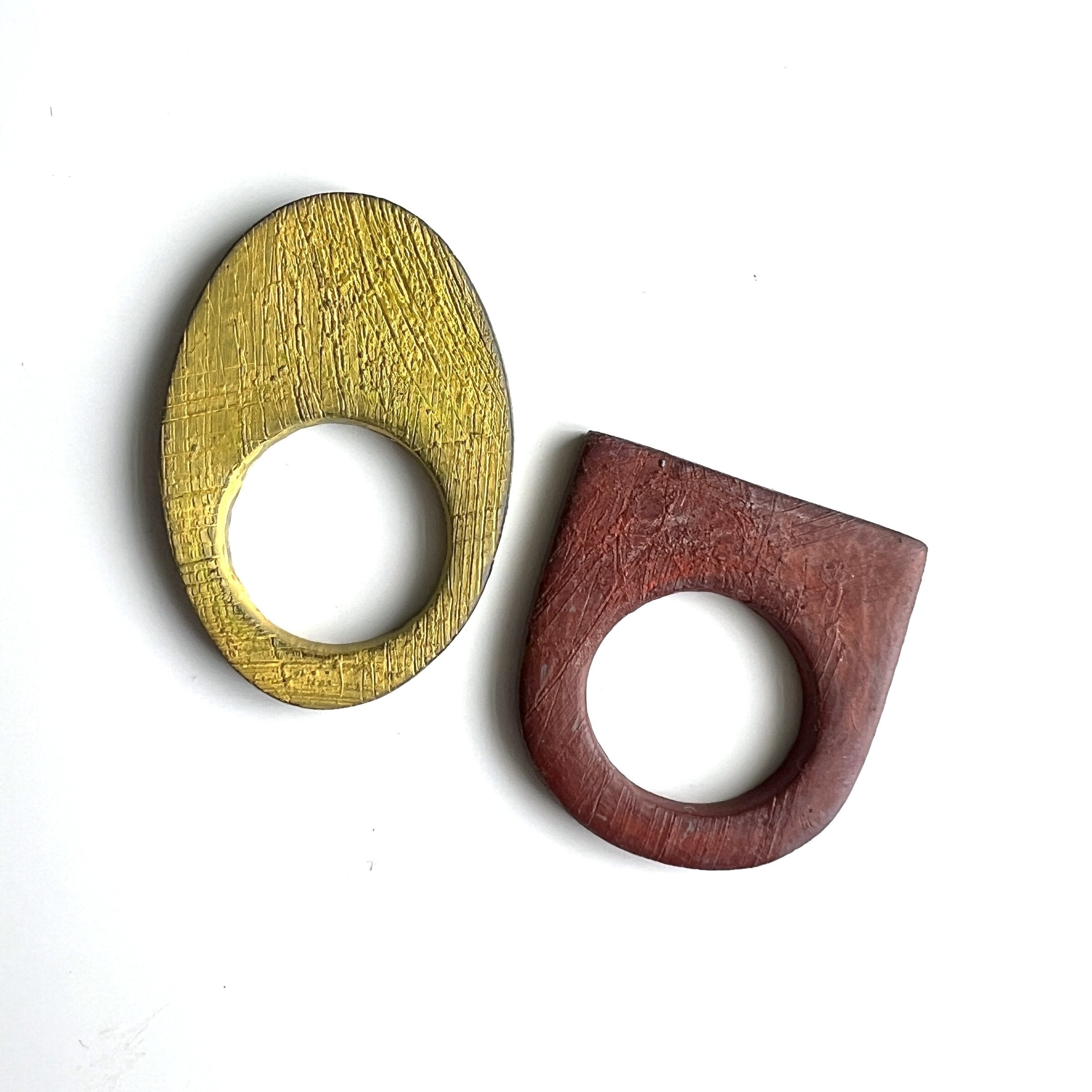 Yellow Oval & Orange Flat