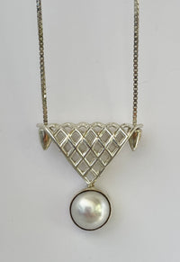 Silver Mesh & Pearl Folded Pendant