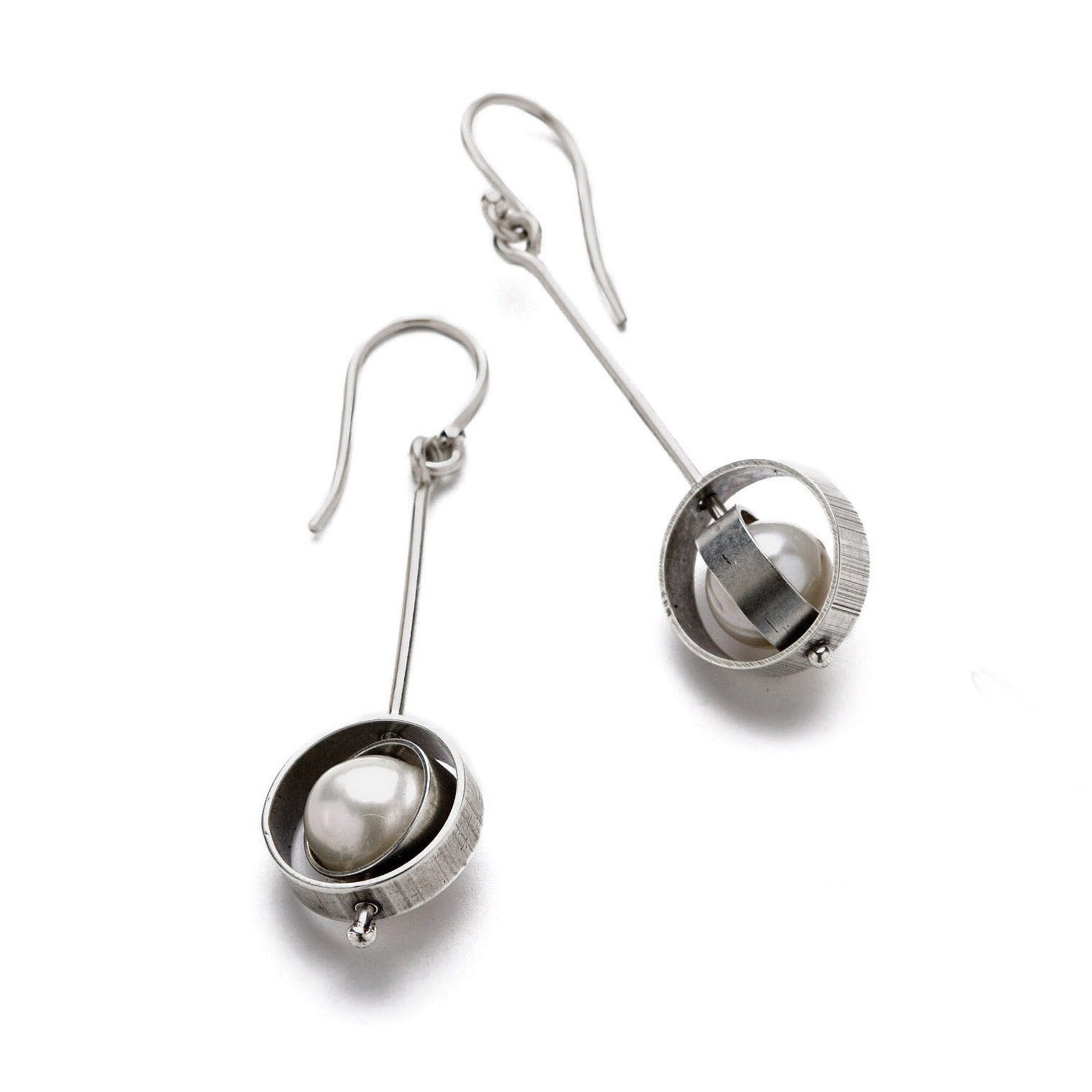 Saturn Long Pearl Earrings