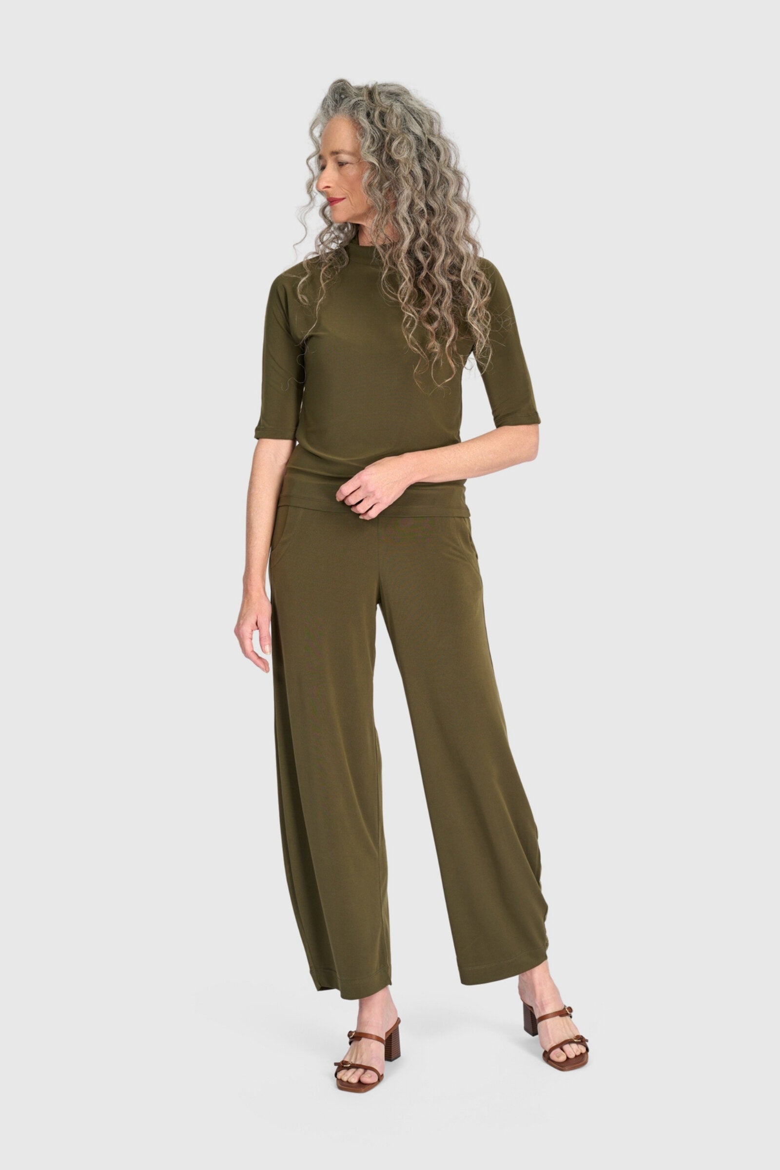 Essential Slinky Flow Pants