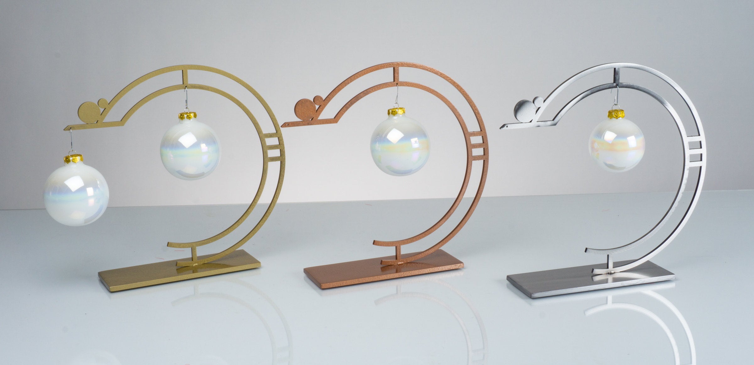 Gateway Ornament Stand