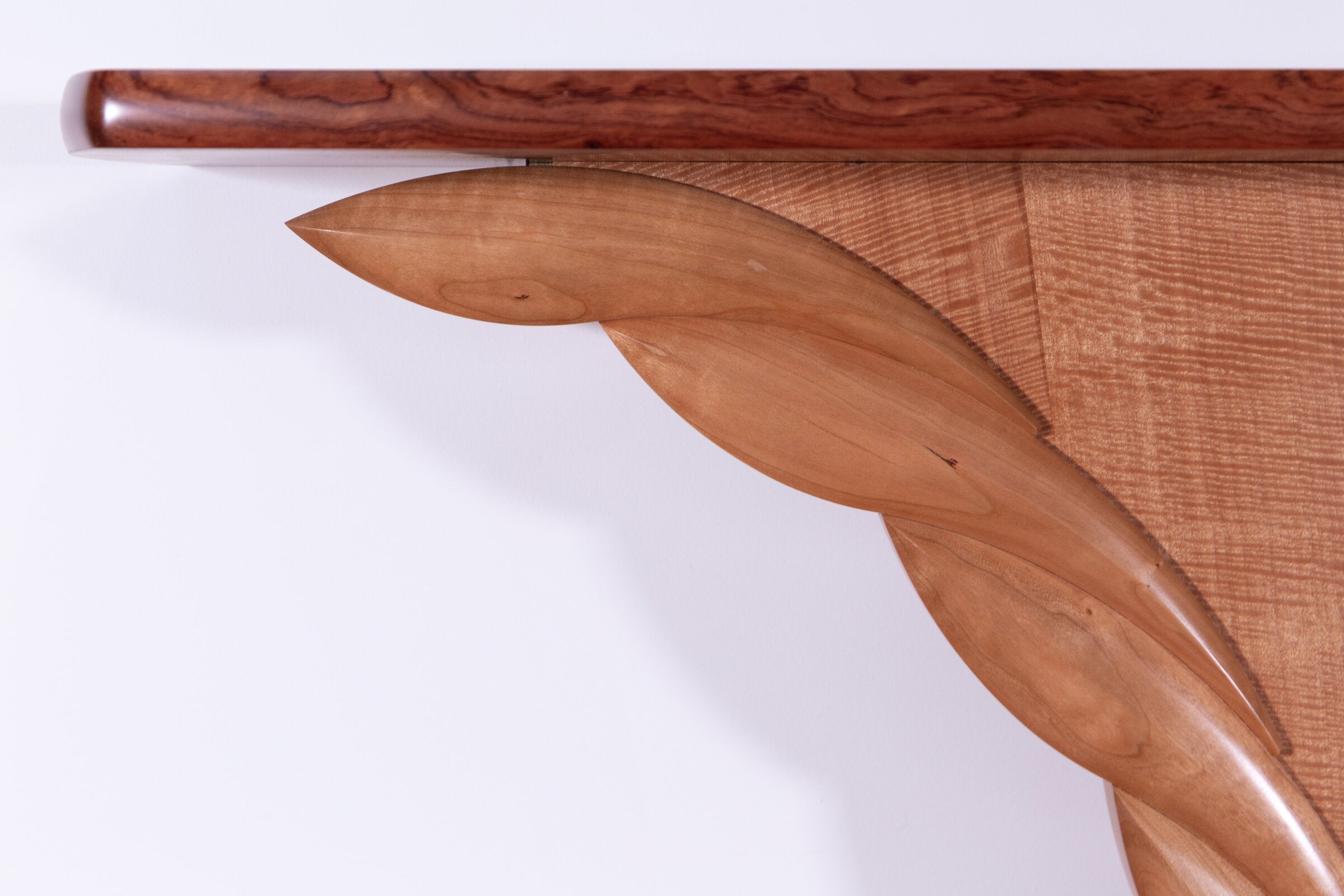 Slanted Tanigre Wings Hall Table