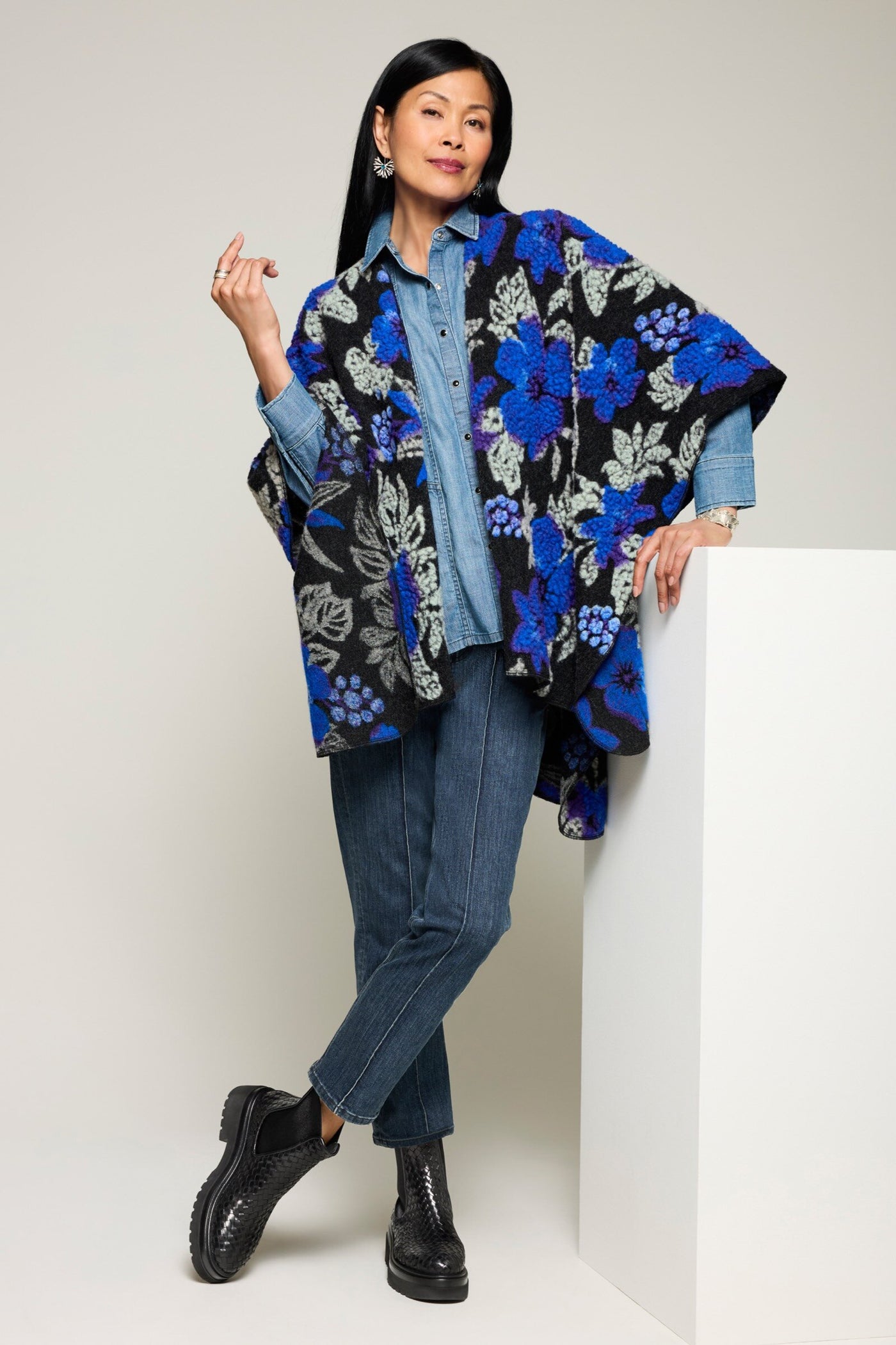 Artemis Cape