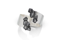 Twisted Cluster Cuff