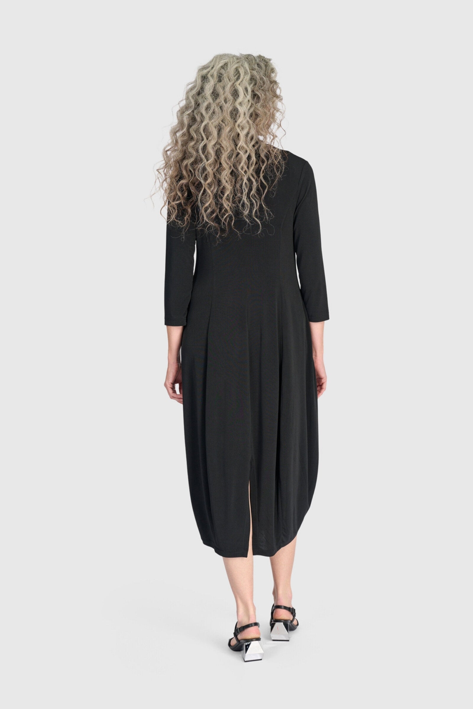 Essential 3/4 Sleeve Slinky Cocoon Dress