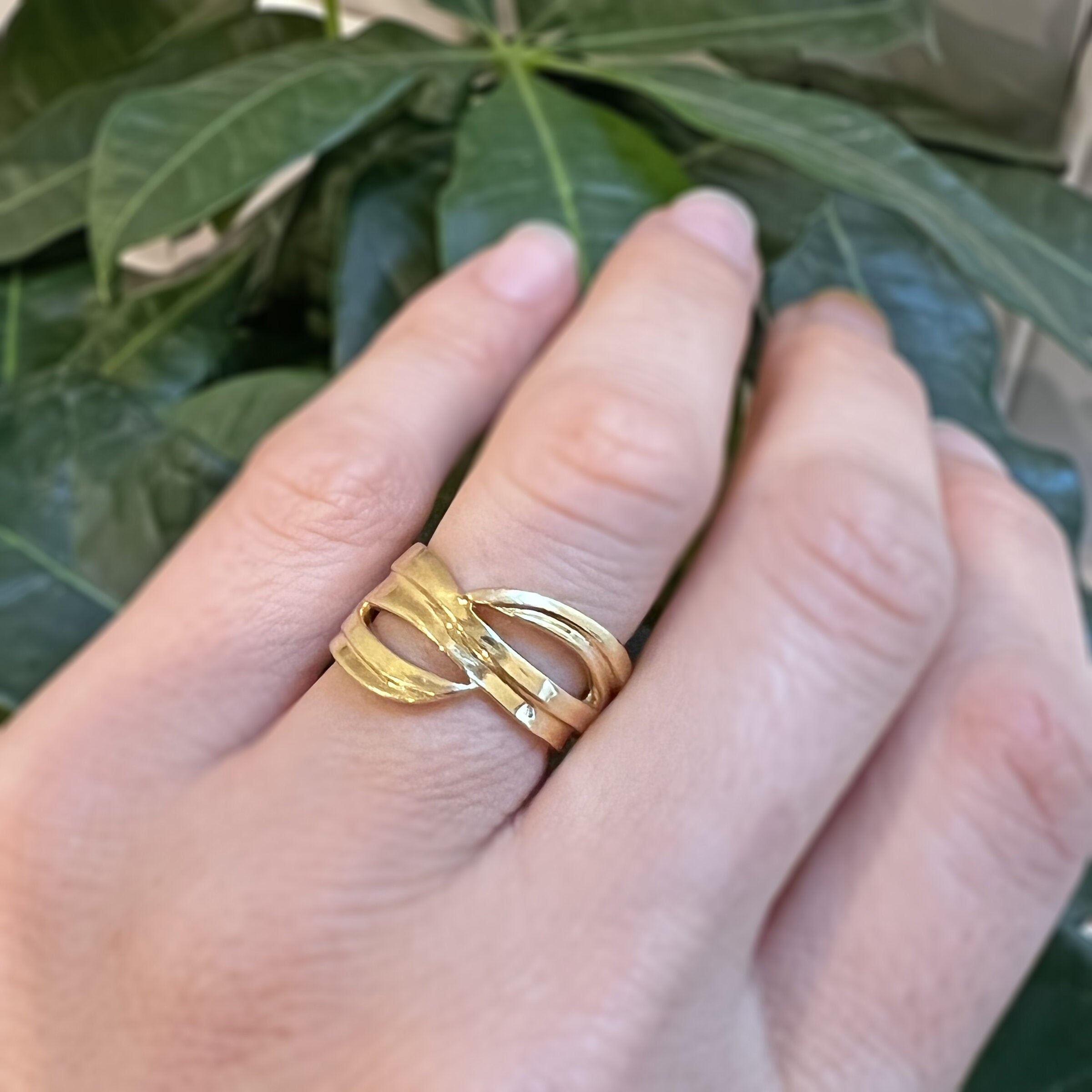 Terrace Ribbon Ring