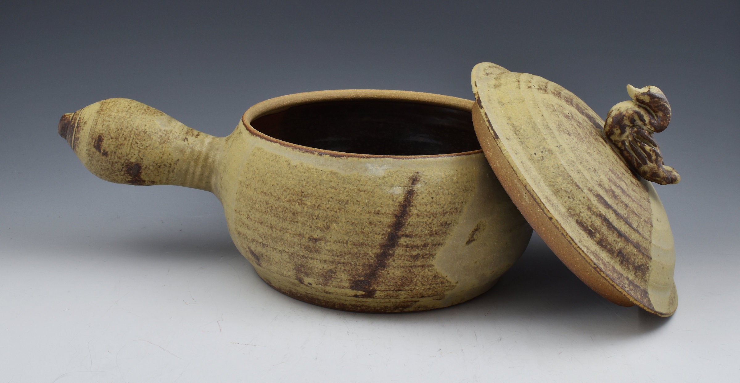 Stoneware Casserole with Bird Finial II