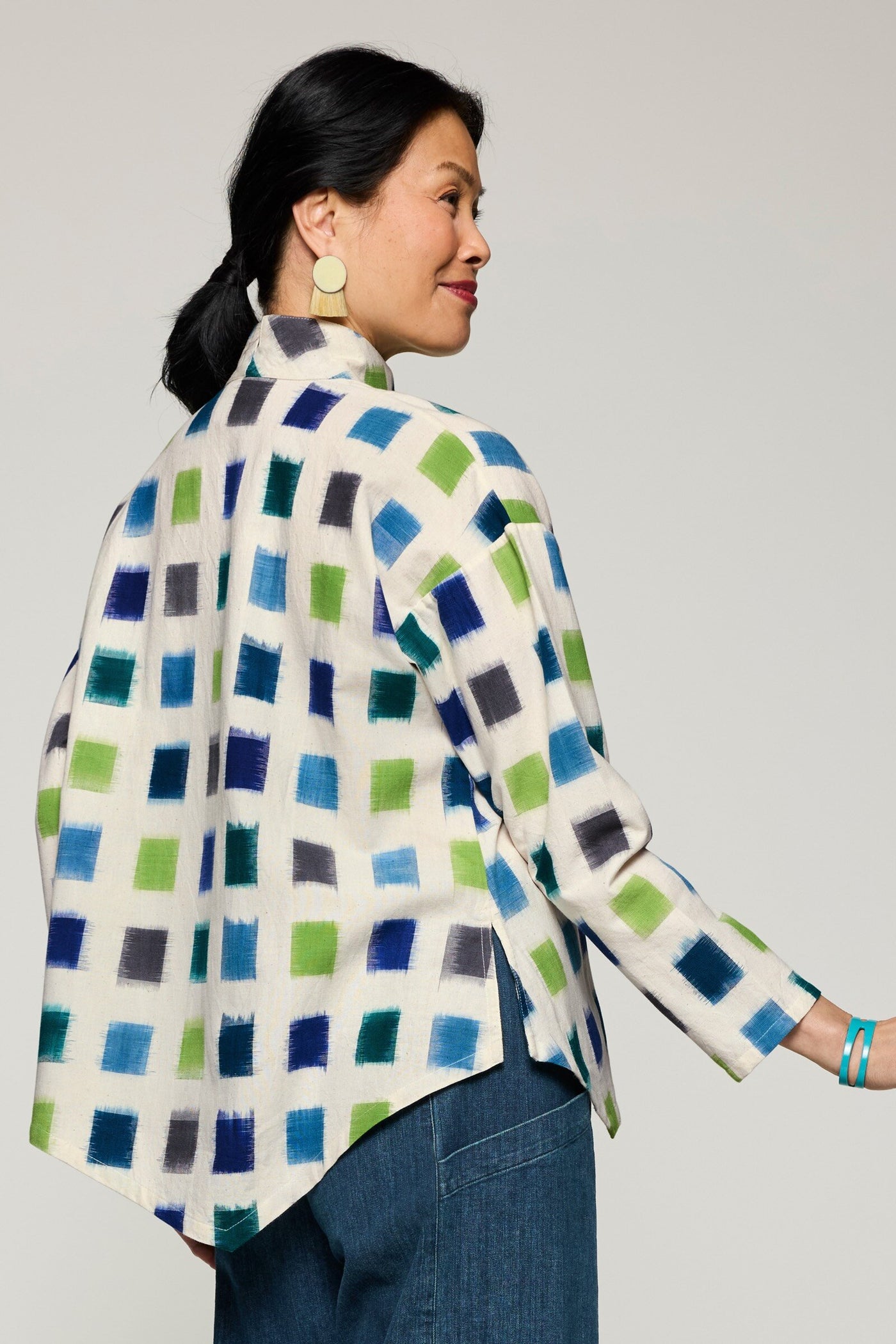 Ivory/Cool Squares